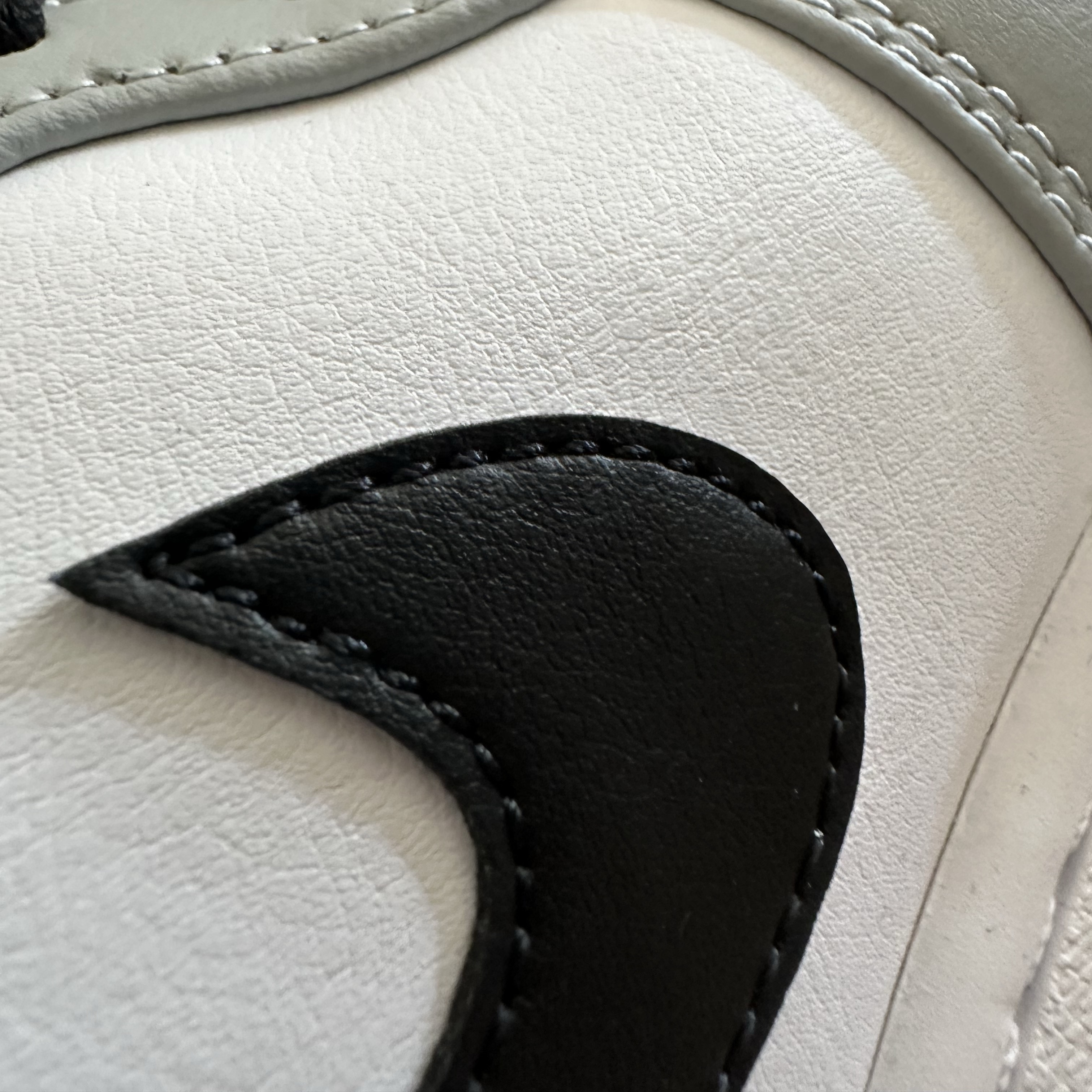 Jordan 1 Low Light Smoke Grey 착용 스타일