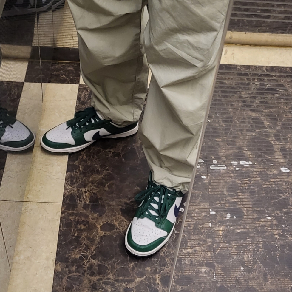 (W) Nike Dunk Low Gorge Green 착용 스타일 - 2