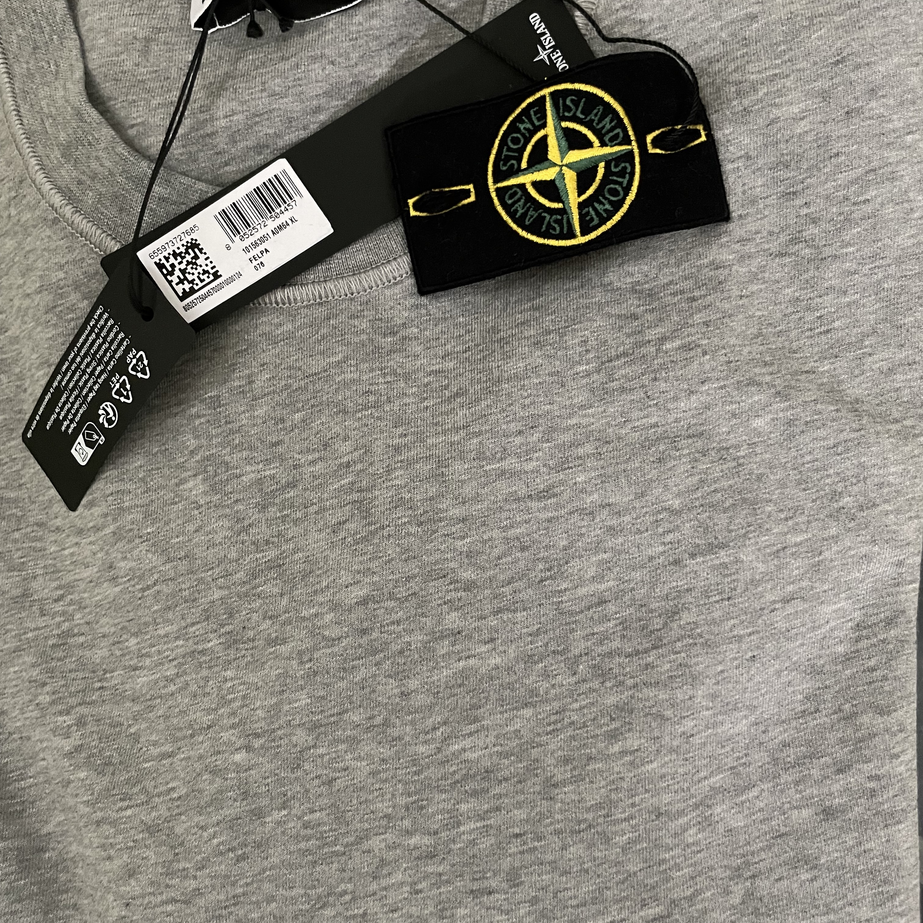 Stone Island 63051 Cotton Fleece Garment Dyed Sweatshirt Grey - 23SS 착용 스타일