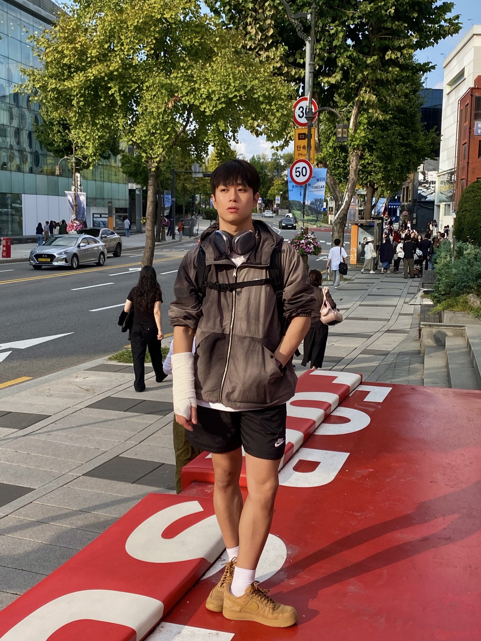 Apple AirPods Max Lightning Space Gray (Korean Ver.), Stussy Wave Dye Beach Shell Jacket Black 착용 스타일 - 1