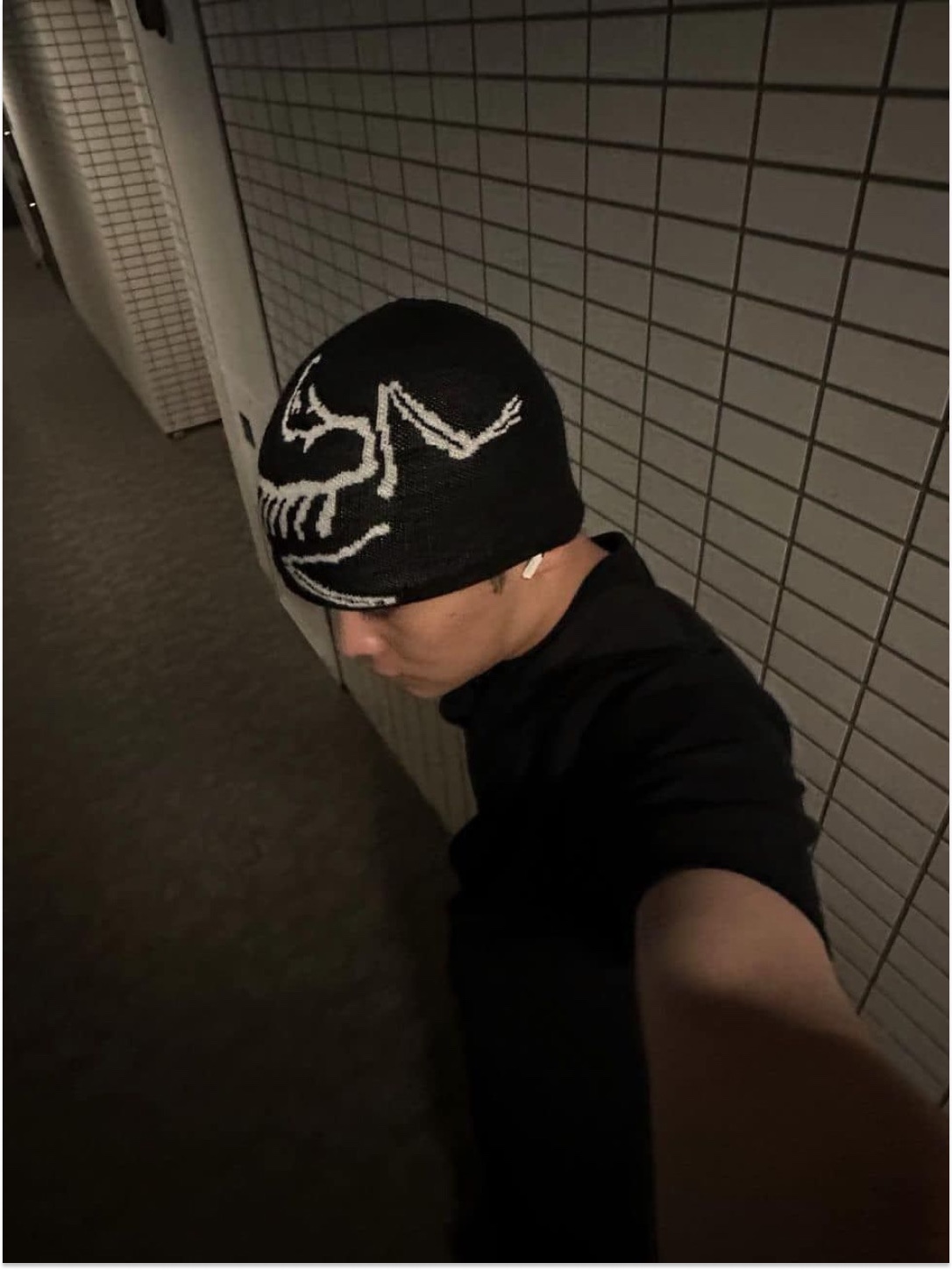 Arc'teryx Bird Word Toque Black Sapphire, Arc'teryx Bird Head Toque Edziza 착용 스타일 - 4
