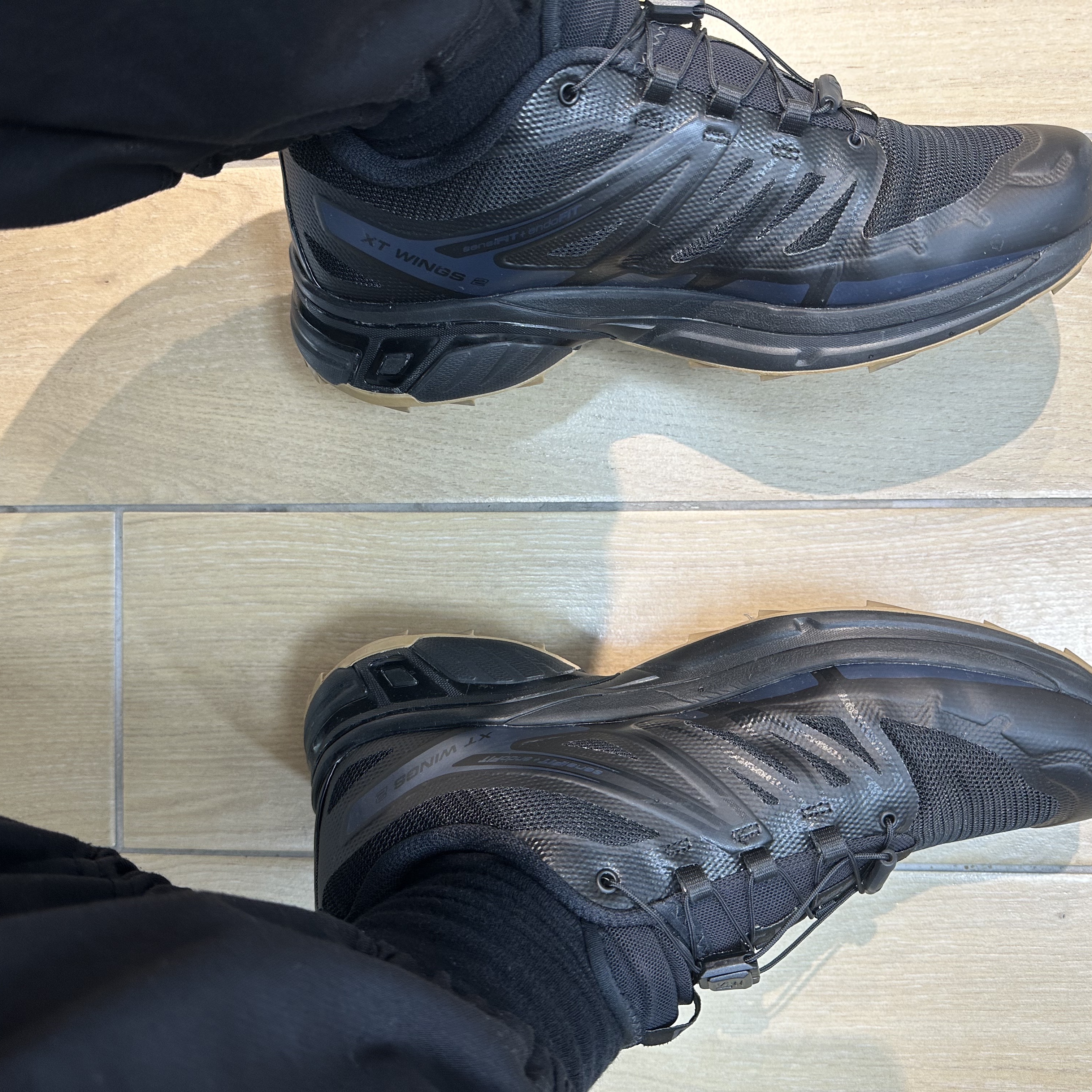 Salomon XT-Wings 2 ADV Black Magnet 착용 스타일 - 1