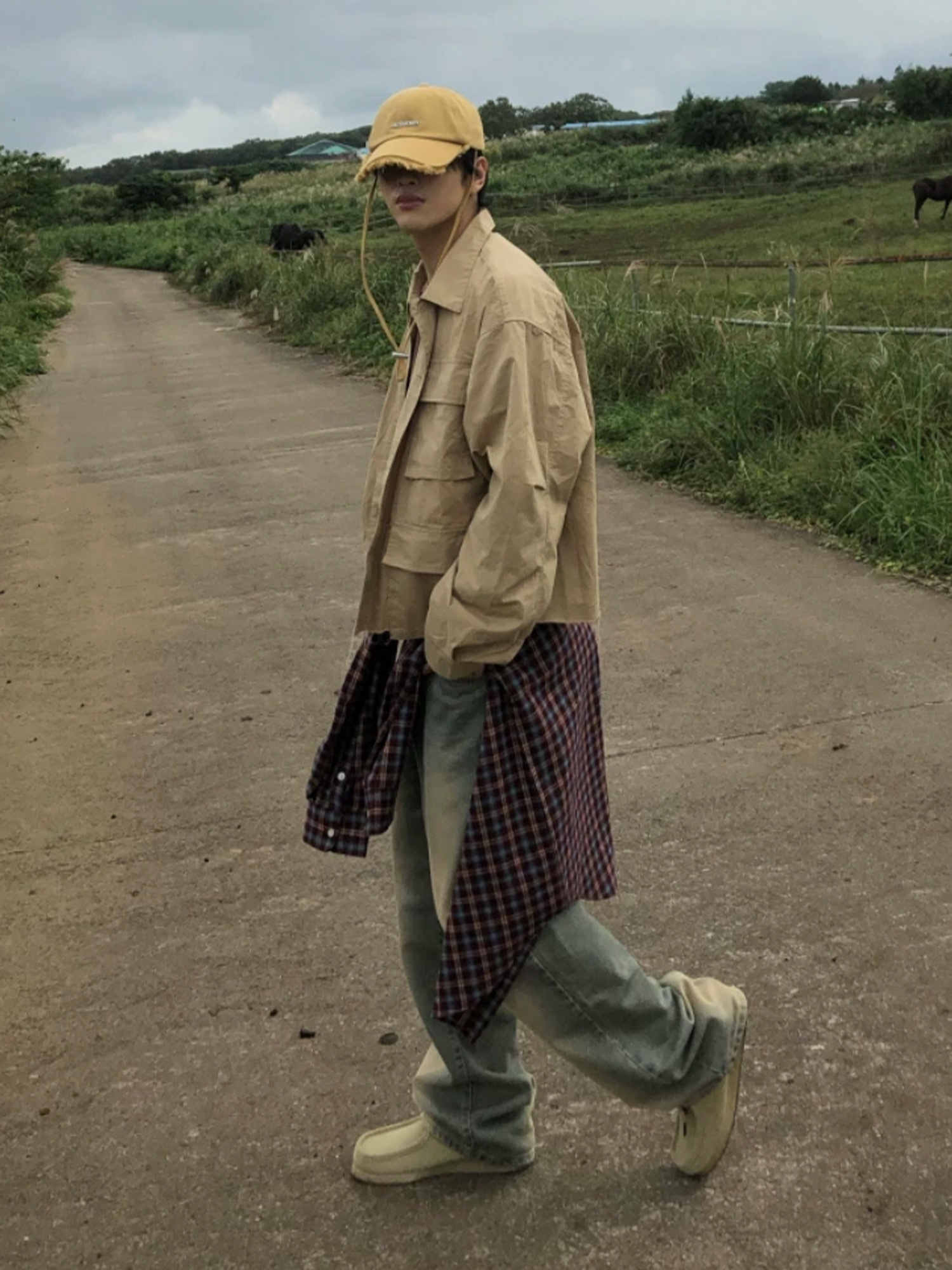 Clarks Wallabee Maple Suede, (W) Clarks Wallabee Maple Suede 착용 스타일 - 4