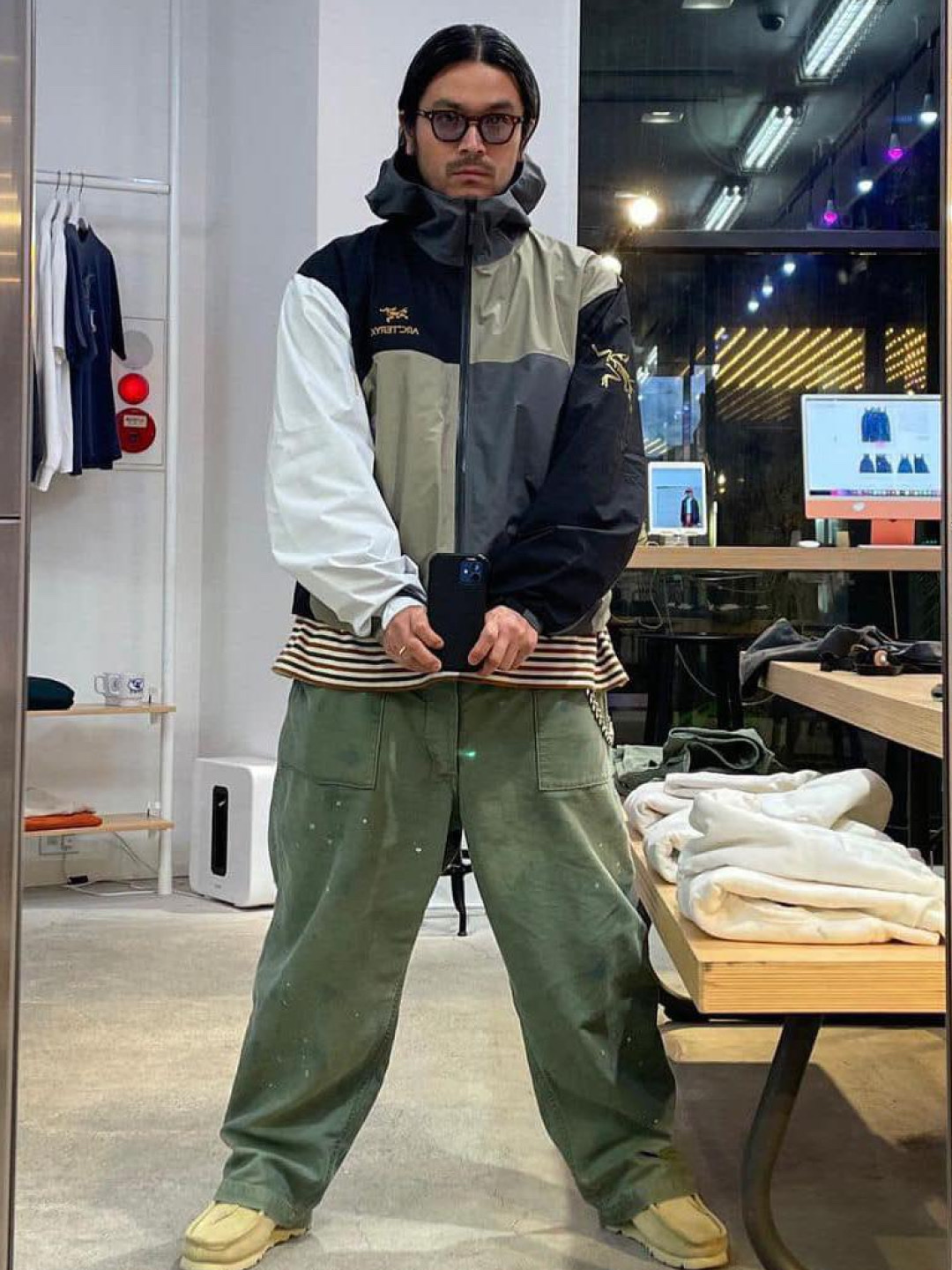 Arc'teryx x Beams Beta Jacket Boro Blue, Arc'teryx x Beams Dimensions Beta Jacket Multi 착용 스타일 - 3