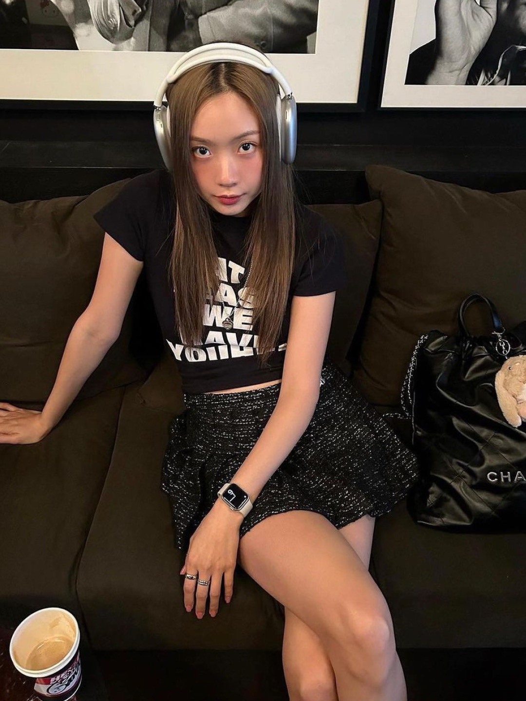 (W) Youhee Lettering T-Shirt White, (W) Youhee Lettering T-Shirt Black 착용 스타일 - 3