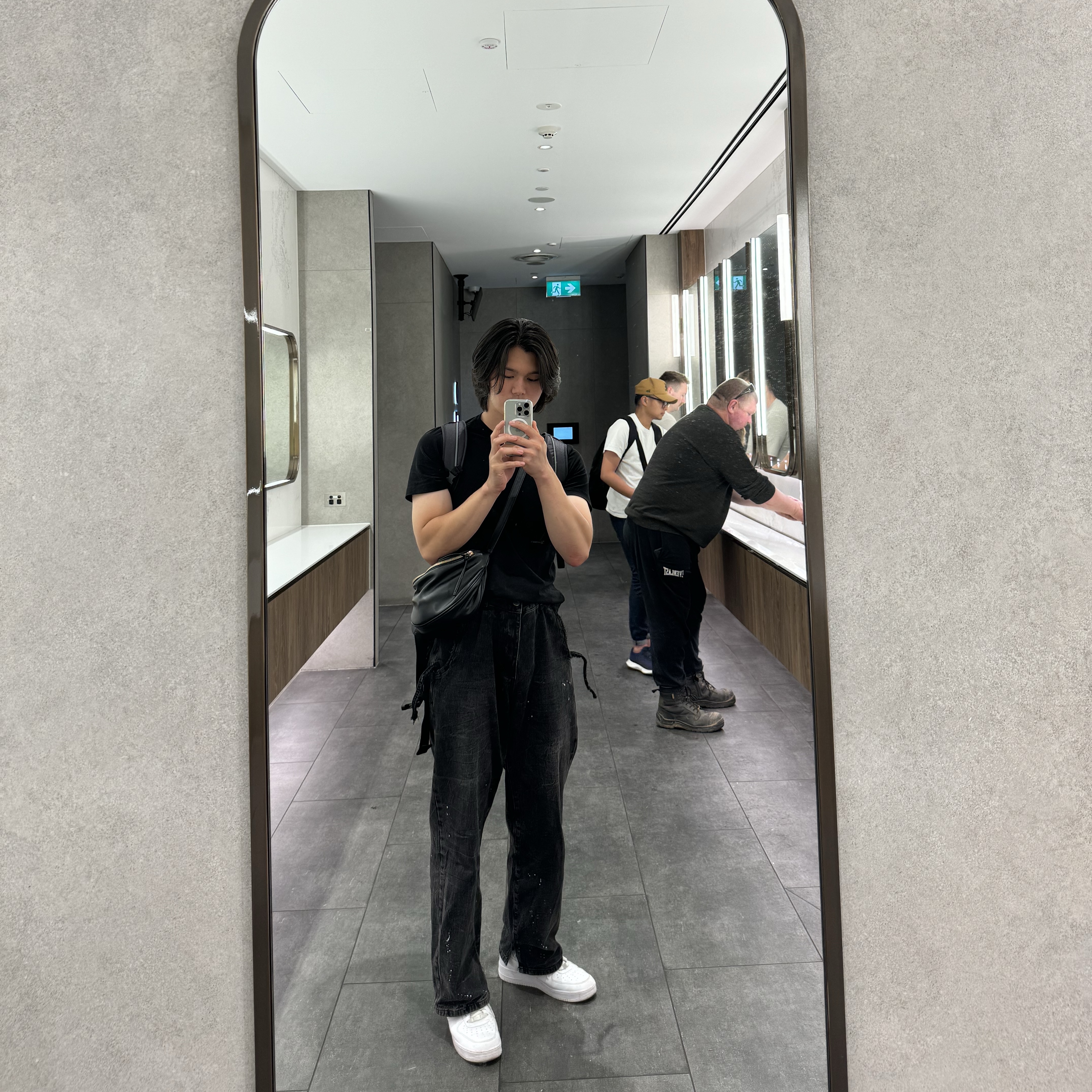 Zara x Ader Error Slit Jeans Black, Apple iPhone 15 Pro 256GB Natural Titanium (Korean Ver.) 착용 스타일