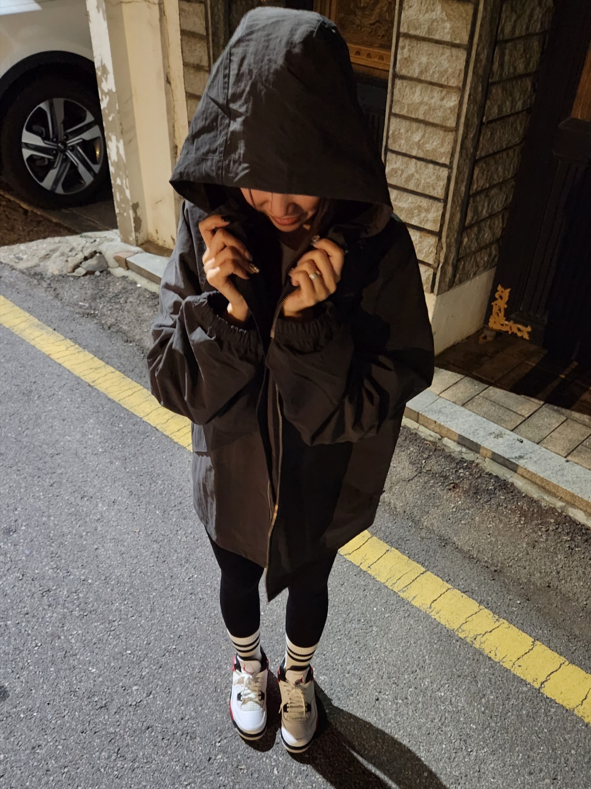 Stussy Wave Dye Beach Shell Jacket Black, Jordan 4 Retro Red Cement 착용 스타일 - 2