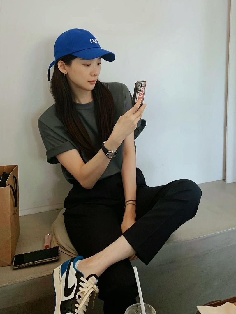 Jordan 1 x Travis Scott x Fragment Retro Low OG SP Military Blue, Nike x Supreme Shox Ride 2 SP White 착용 스타일 - 2
