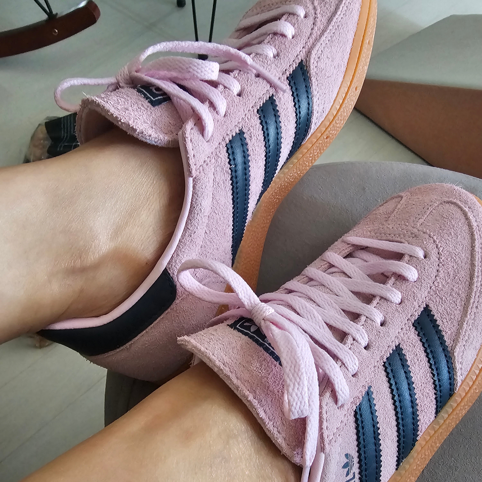 (W) Adidas Spezial Handball Clear Pink 착용 스타일