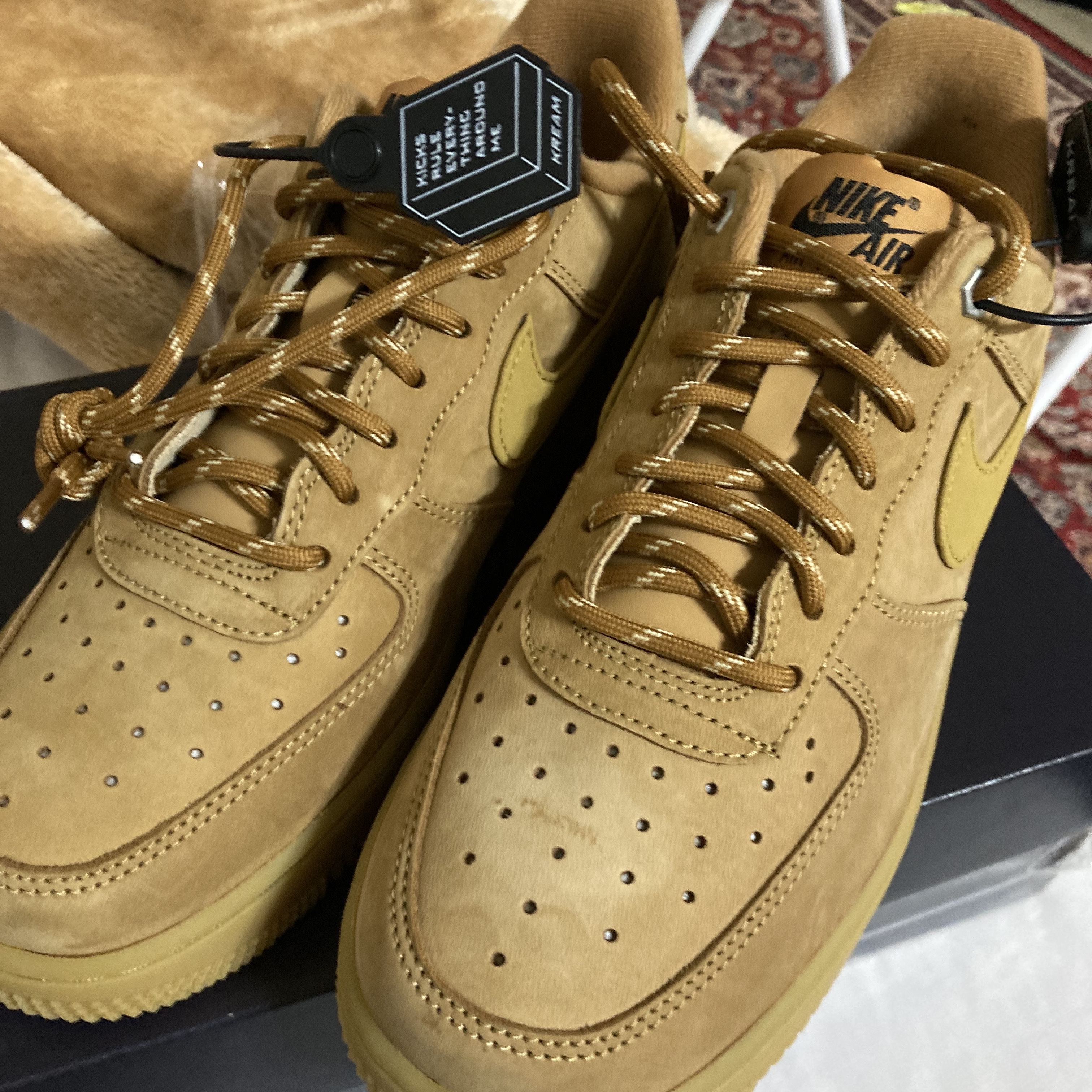 Nike Air Force 1 '07 WB Flax 착용 스타일