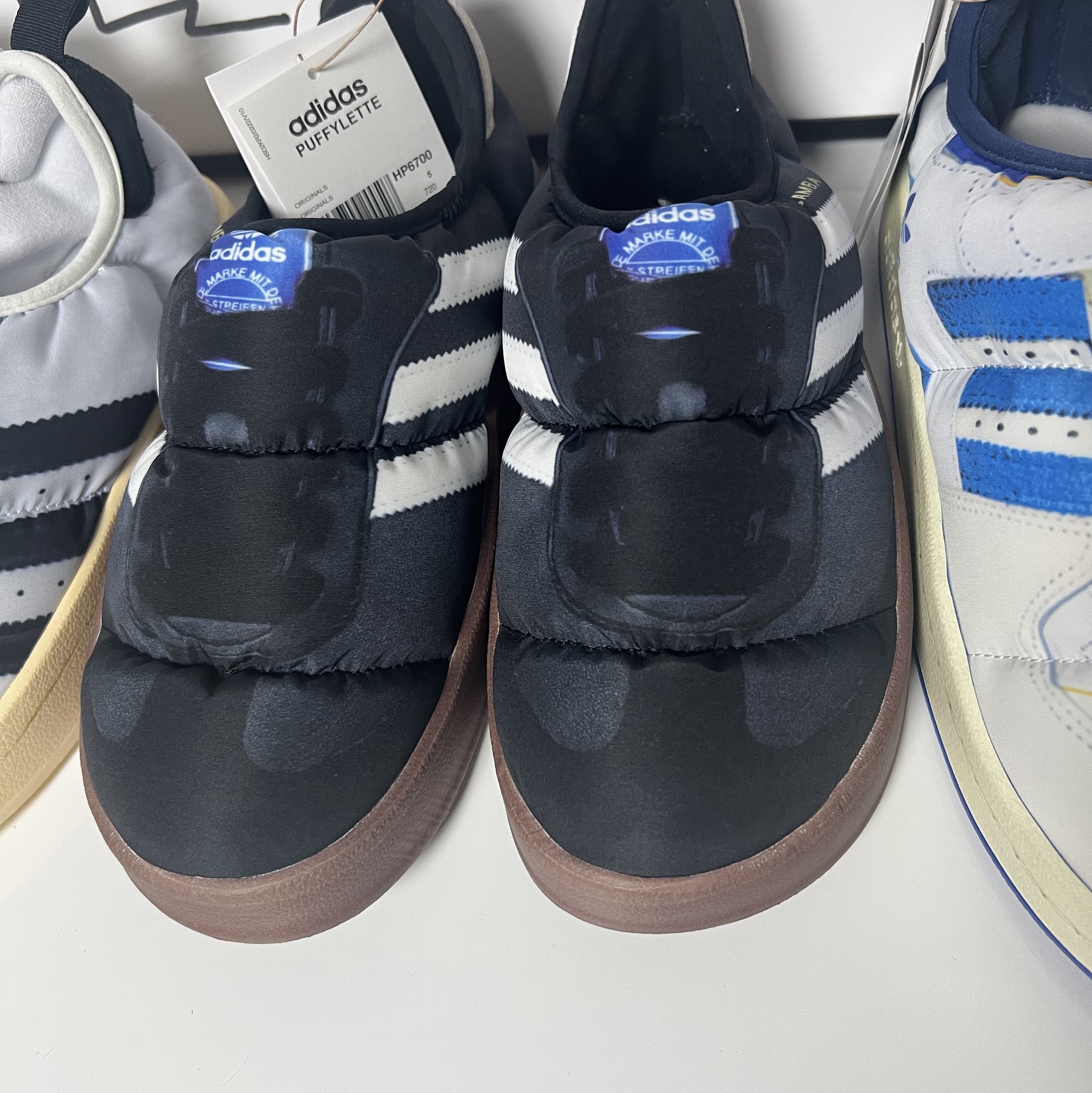 Adidas Puffylette Superstar Cloud White, Adidas Puffylette Samba Core Black 착용 스타일 - 3