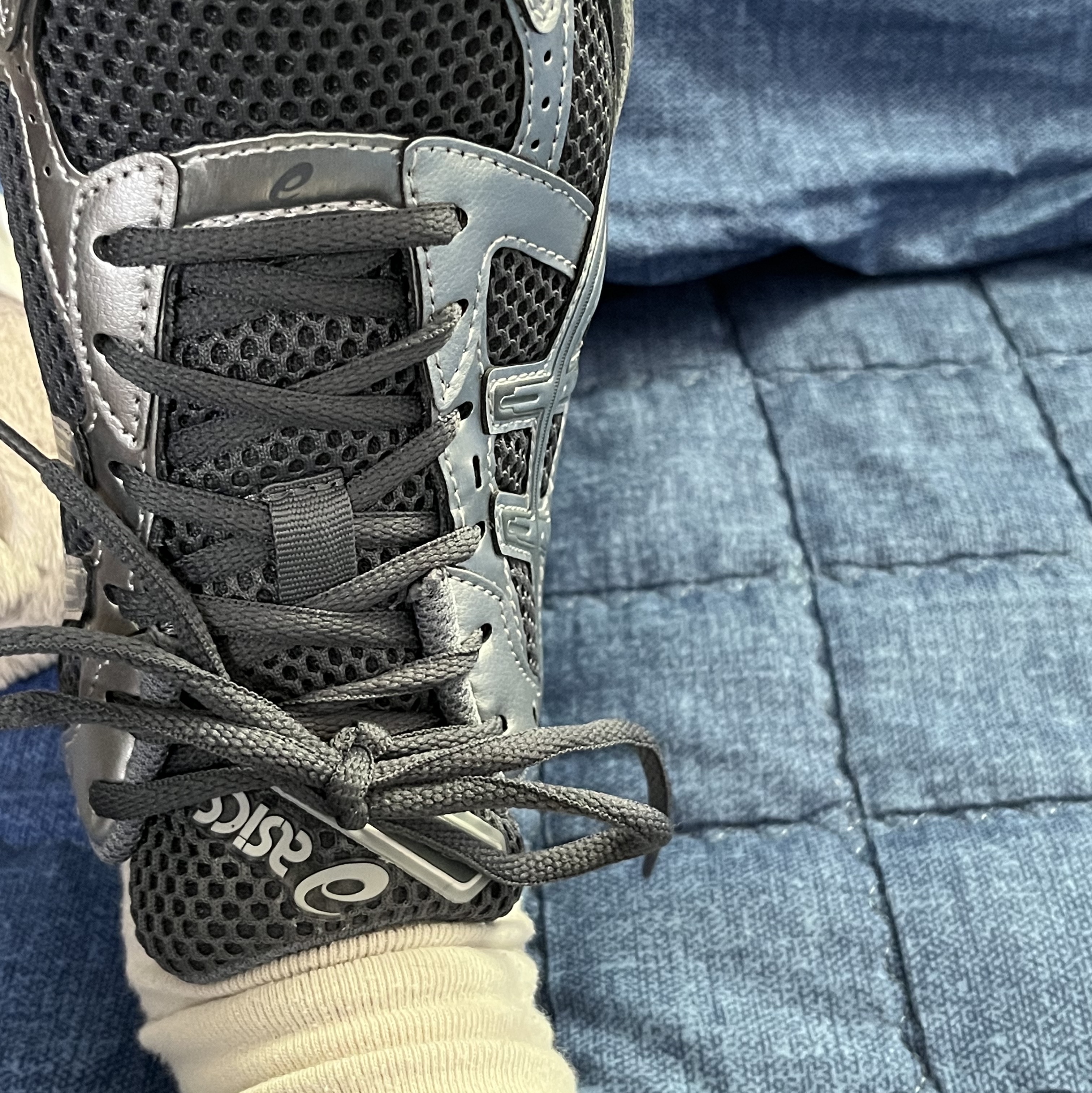 Asics Gel-1130 Steel Grey Pure Silver 착용 스타일