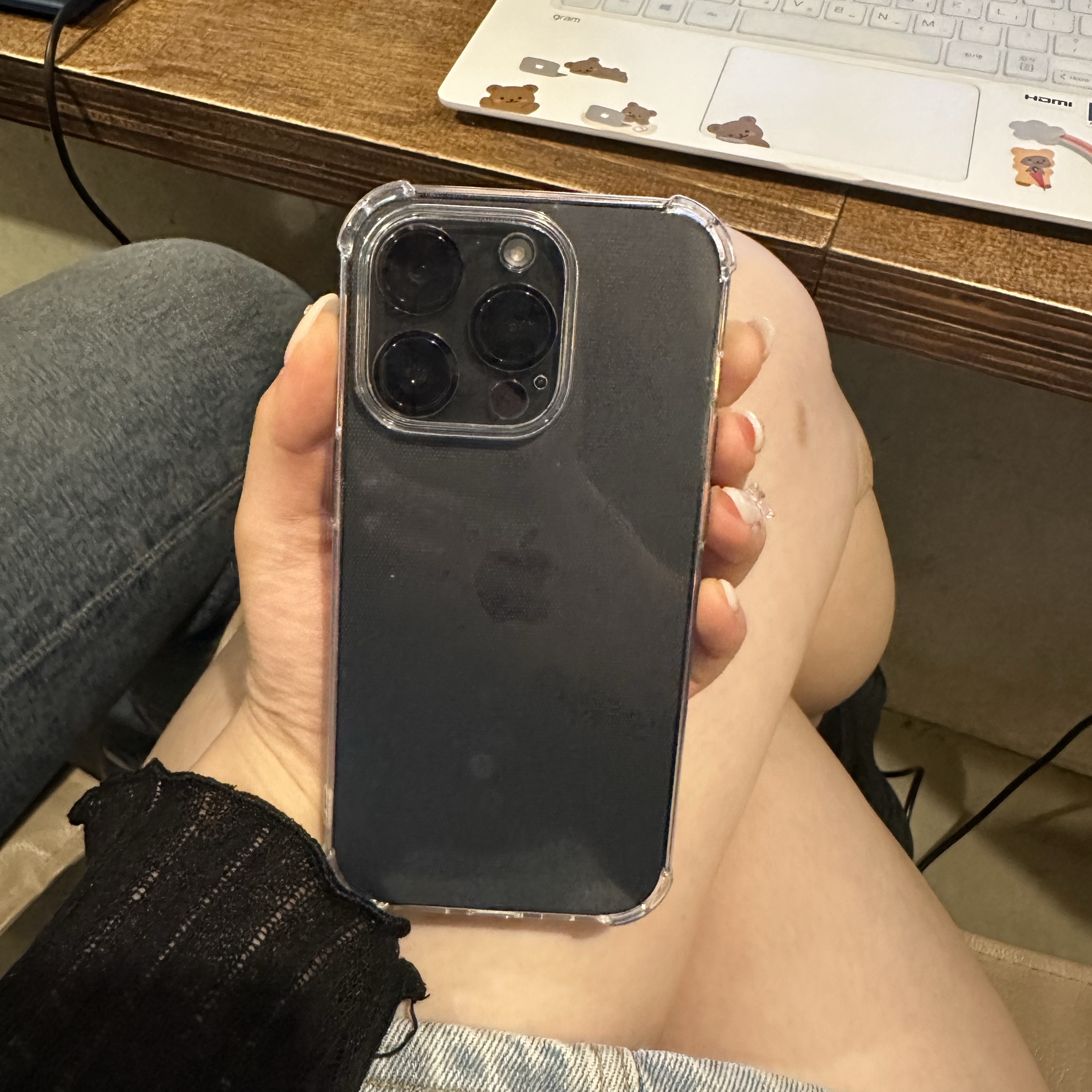Apple iPhone 14 Pro 128GB Space Black (Korean Ver.) 착용 스타일
