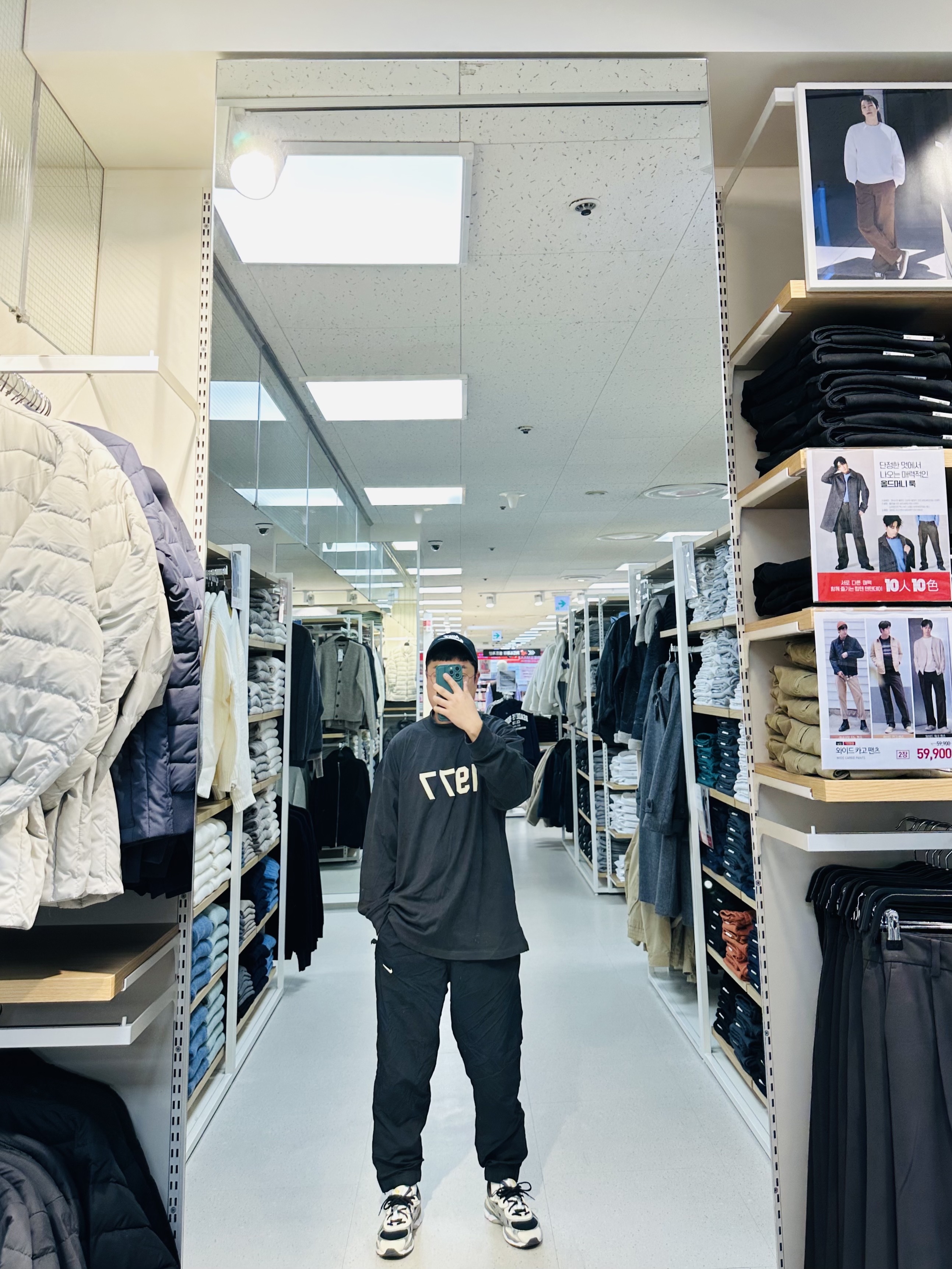 Nike Heritage 86 Futura Washed Cap Black White, Essentials 1977 Long Sleeve T-Shirt Iron - 22SS 착용 스타일 - 2