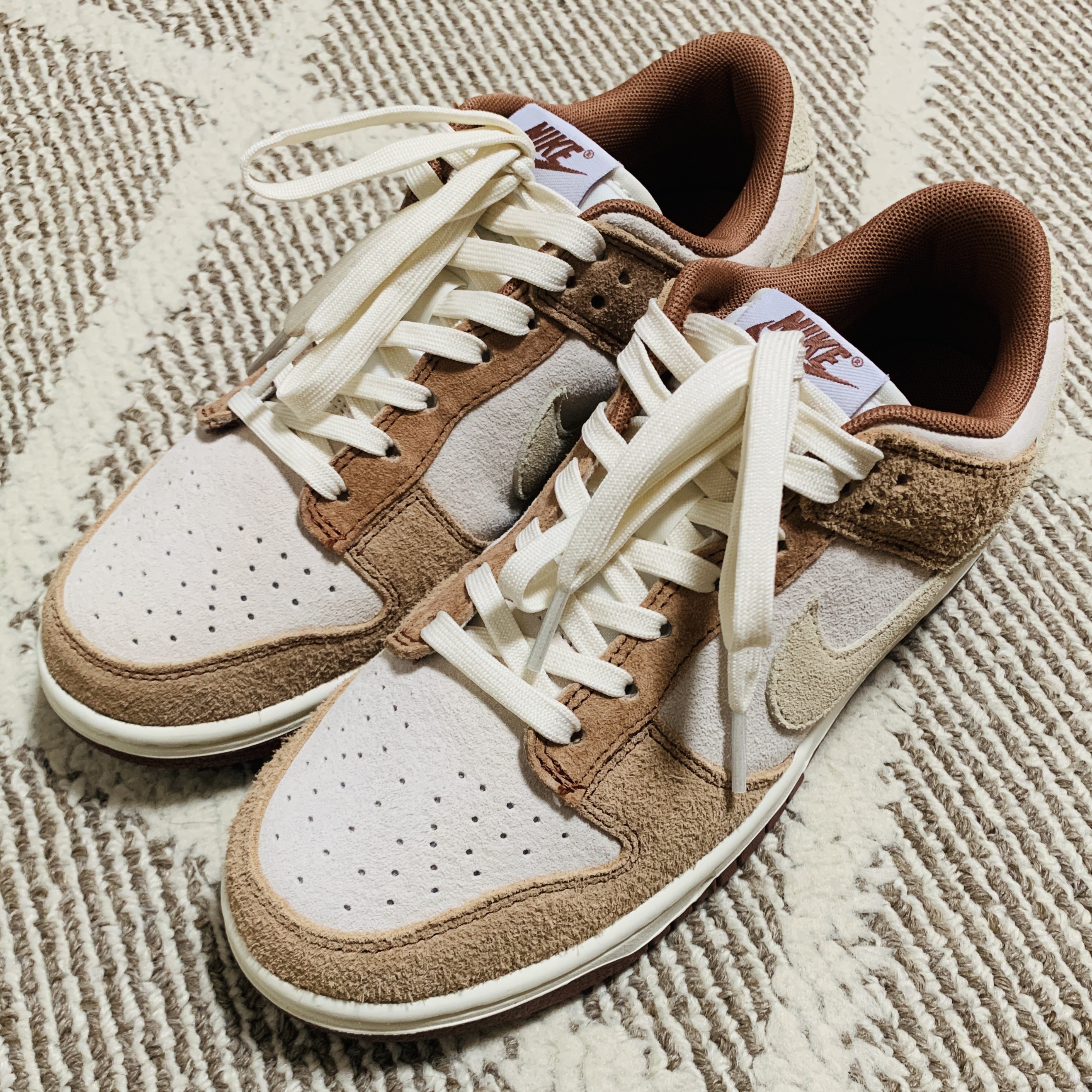 Nike Dunk Low Pro Premium Medium Curry 착용 스타일 - 1