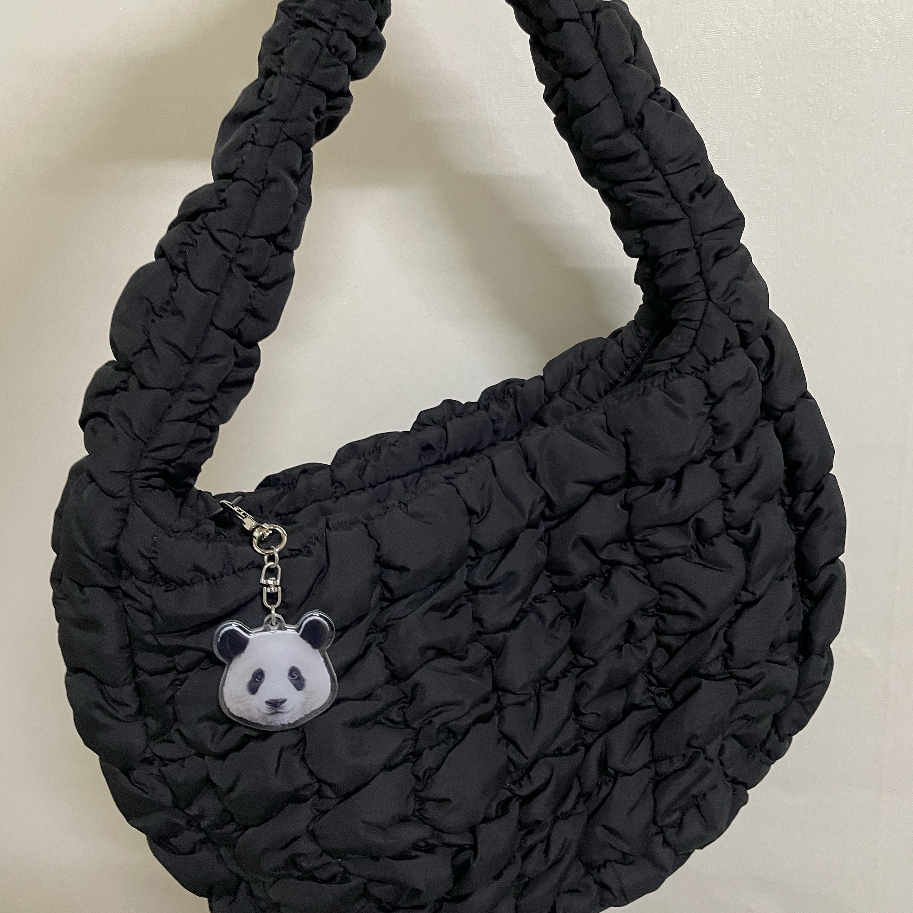 COS Quilted Mini Bag Black 착용 스타일