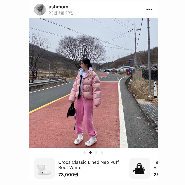 Crocs Classic Lined Neo Puff Boot White 착용 스타일