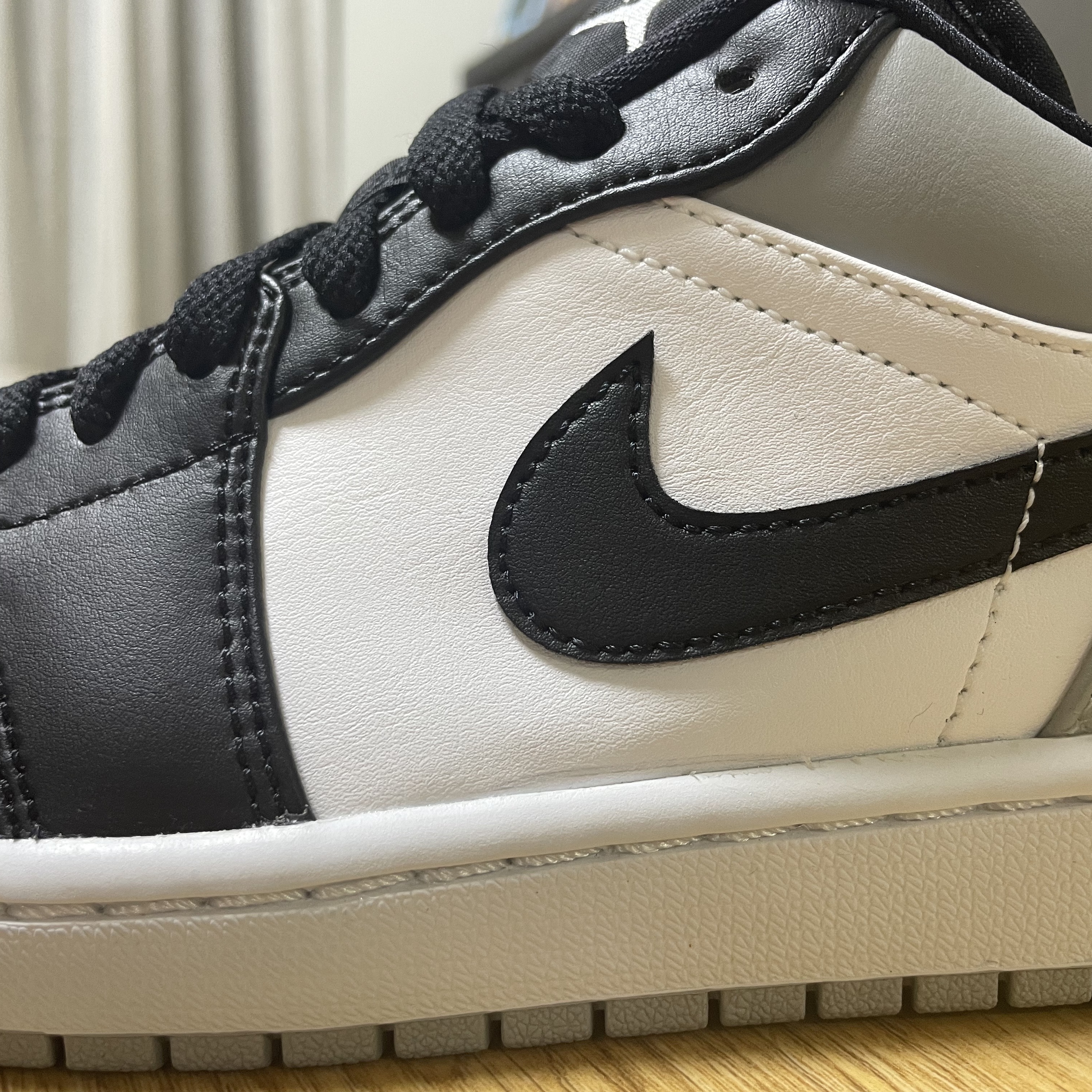 Jordan 1 Low Light Smoke Grey Black 착용 스타일 - 8