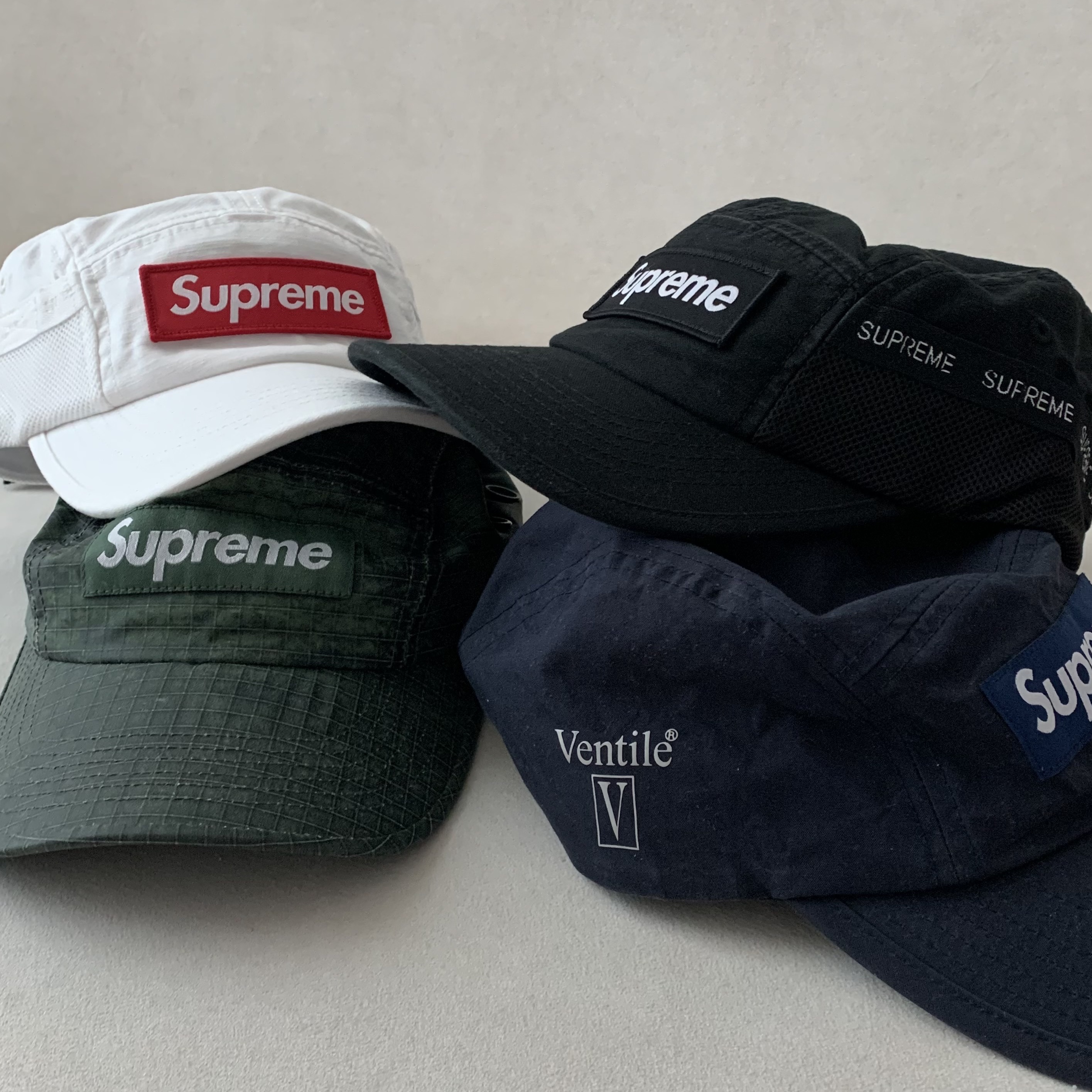 Supreme Mesh Pocket Camp Cap White - 23FW, Supreme Mesh Pocket Camp Cap Black - 23FW 착용 스타일