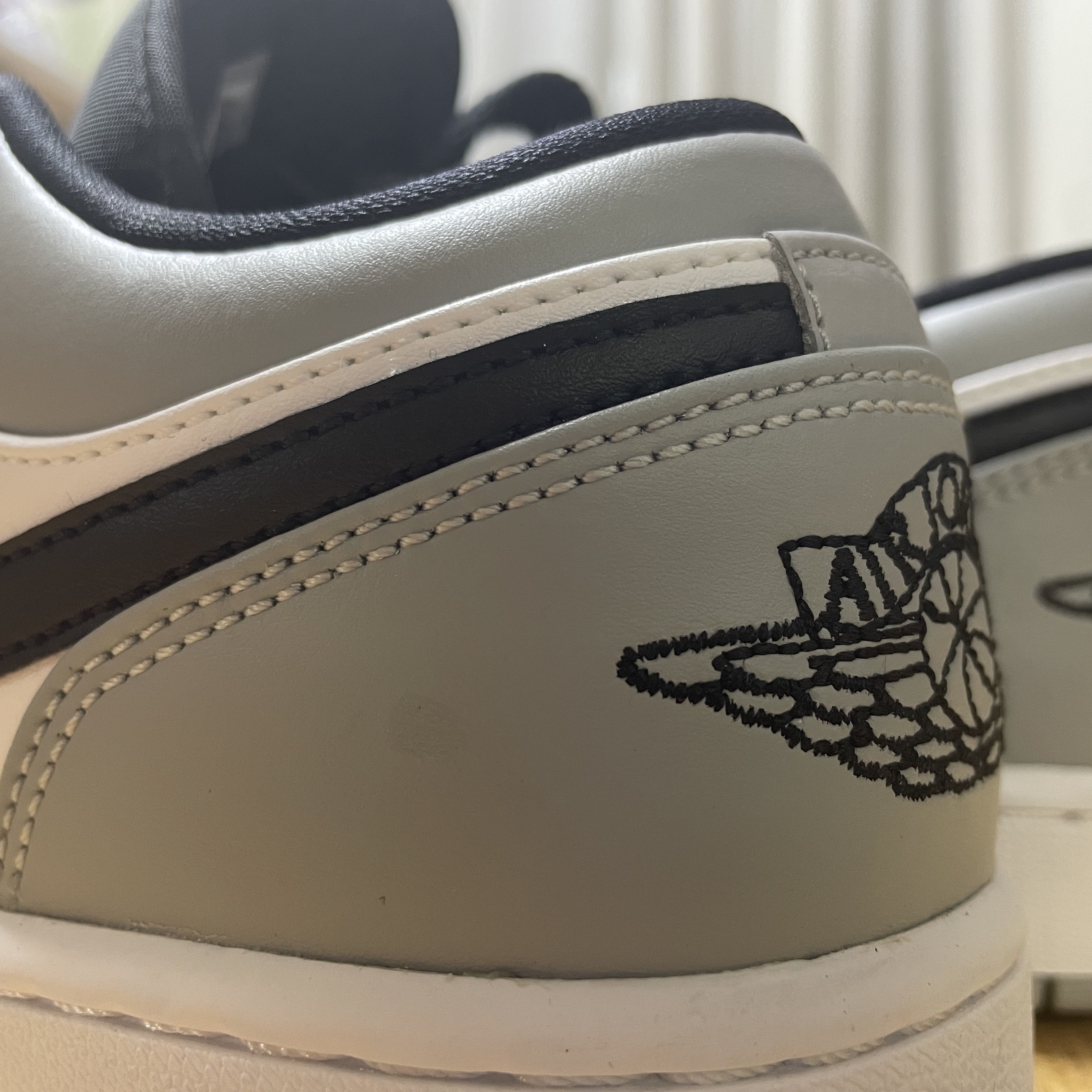 Jordan 1 Low Light Smoke Grey Black 착용 스타일 - 9