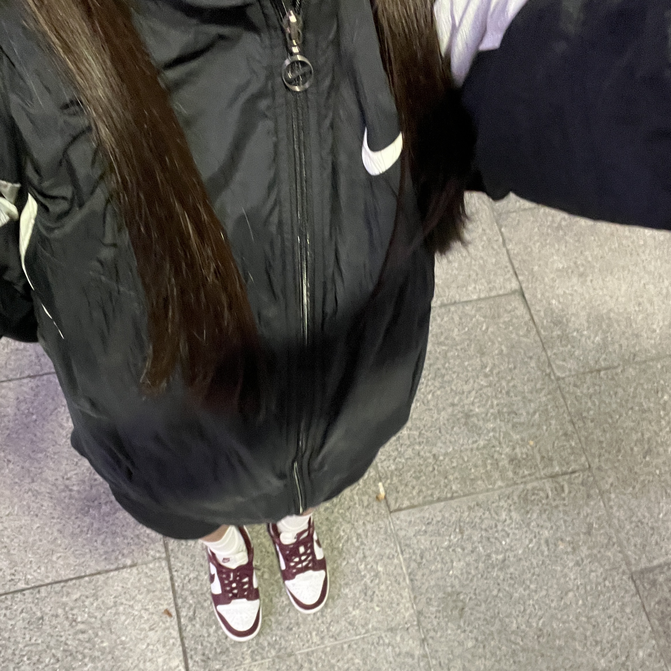 (W) Nike Dunk Low Bordeaux, Patagonia Baggies Shorts 5 Inch Black 착용 스타일 - 2