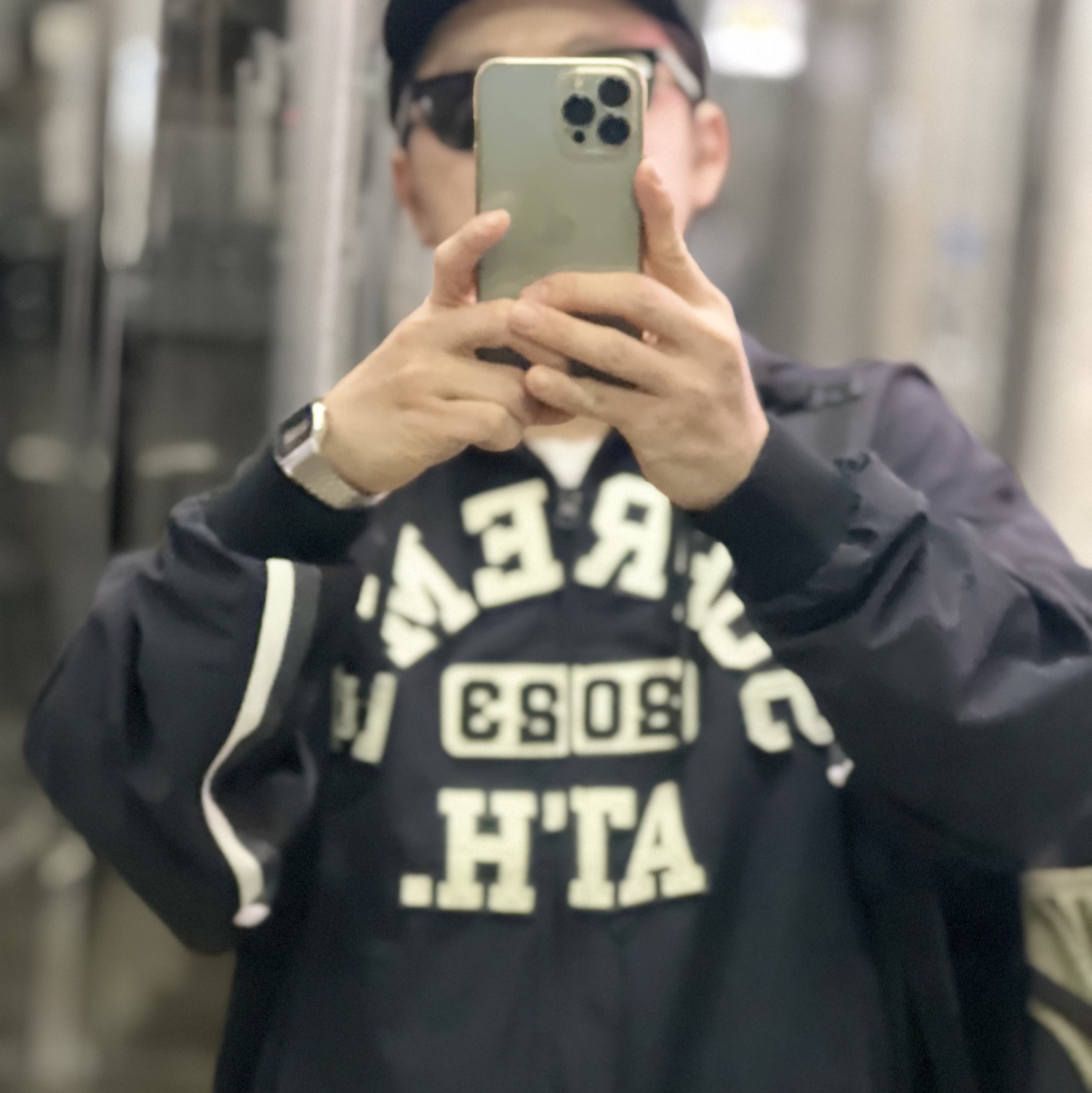 Supreme Applique Track Pants Black - 23SS, Supreme Applique Hooded Track Jacket Black - 23SS 착용 스타일 - 4