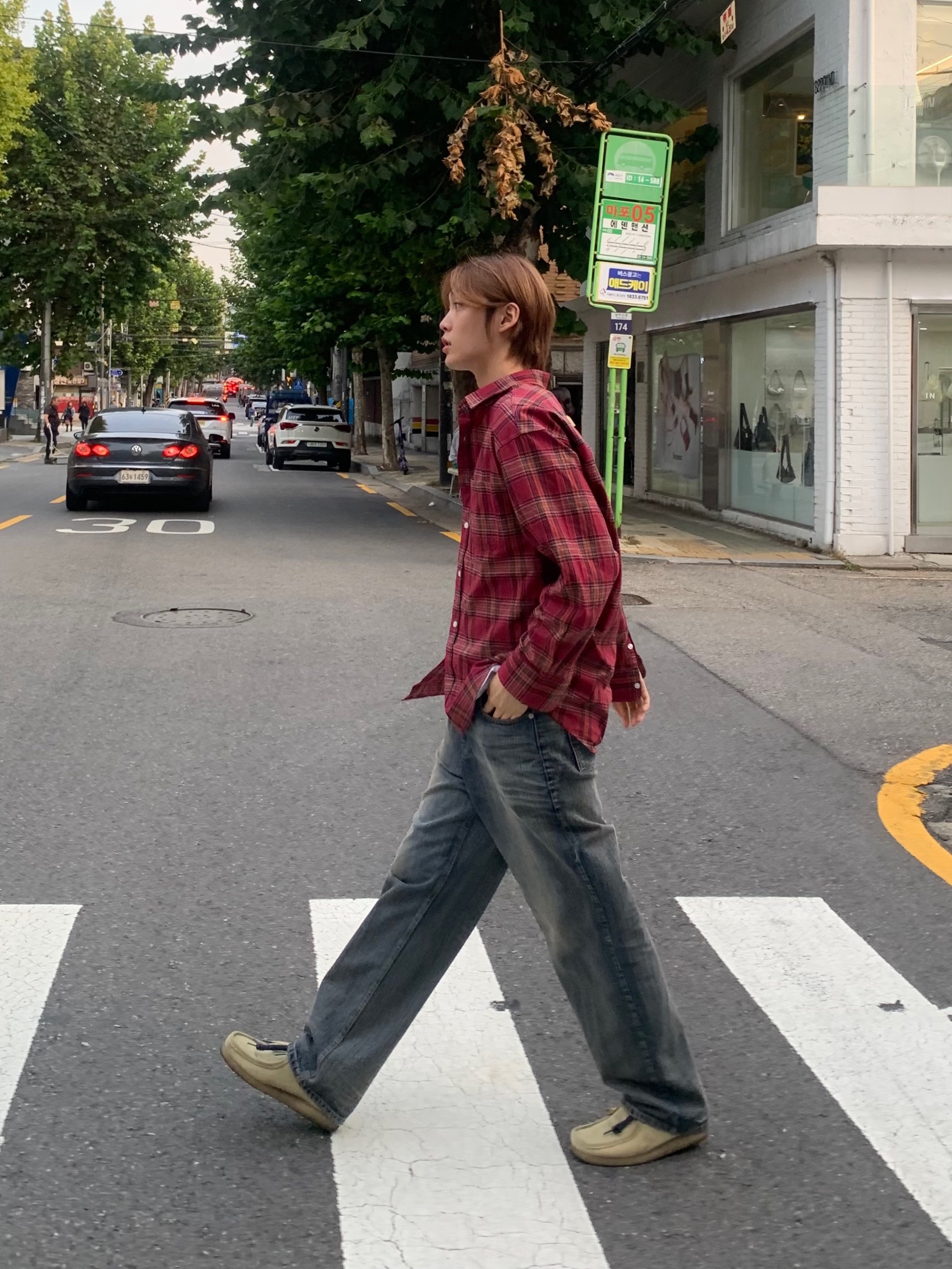 Clarks Wallabee Maple Suede 착용 스타일