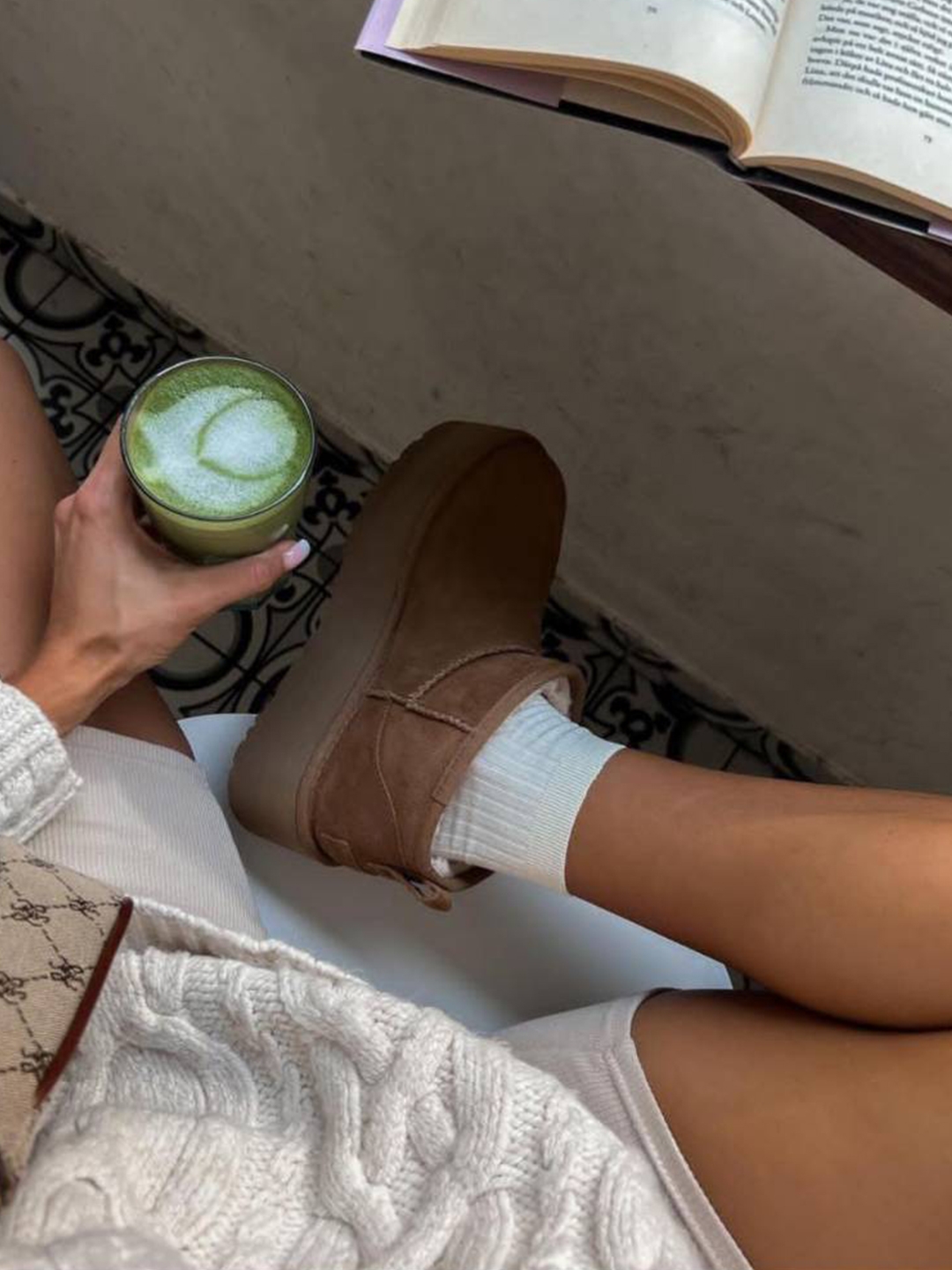 (W) UGG Classic Ultra Mini Boots Chestnut, (W) UGG Classic Ultra Mini Platform Boots Chestnut 착용 스타일 - 9