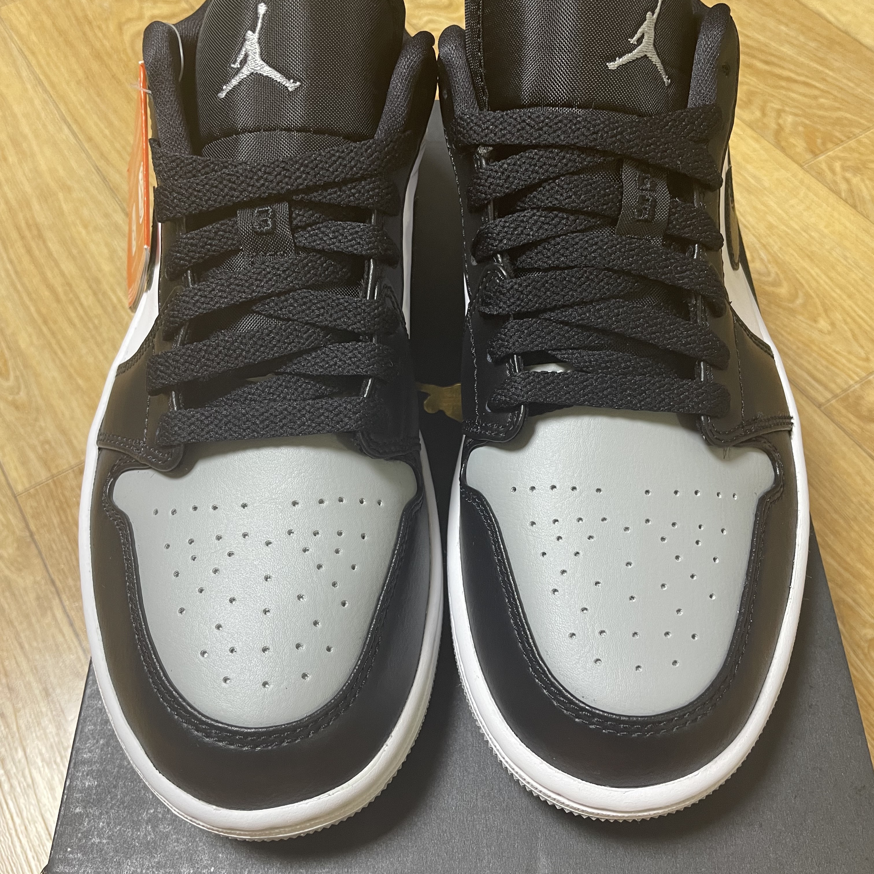 Jordan 1 Low Light Smoke Grey Black 착용 스타일 - 2