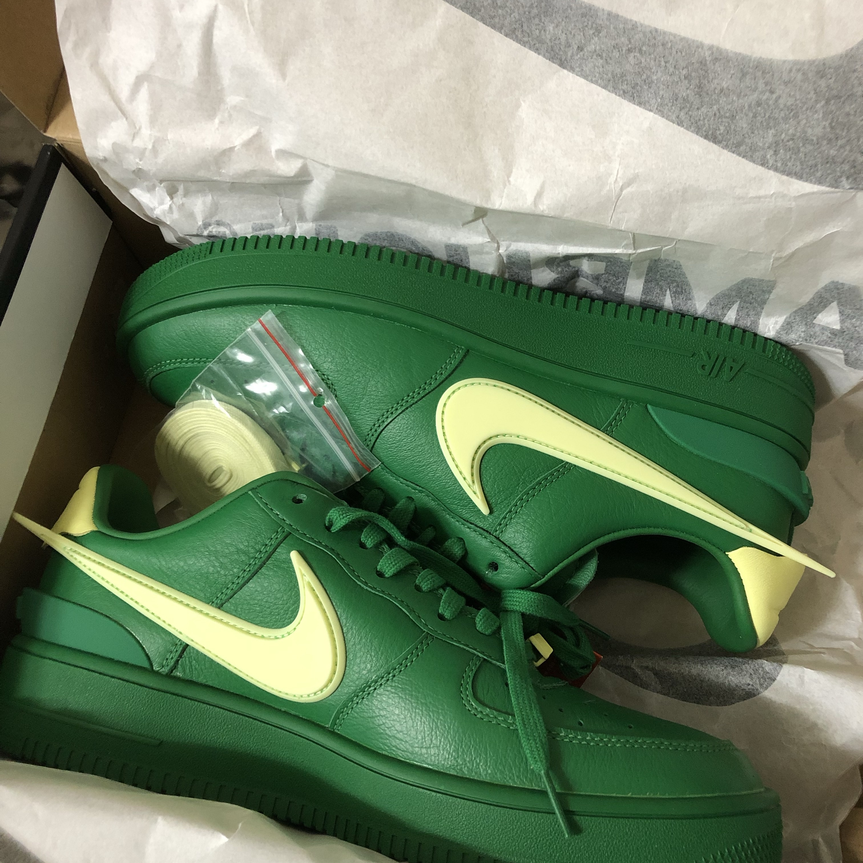 Nike x Ambush Air Force 1 Low SP Pine Green and Citron 착용 스타일