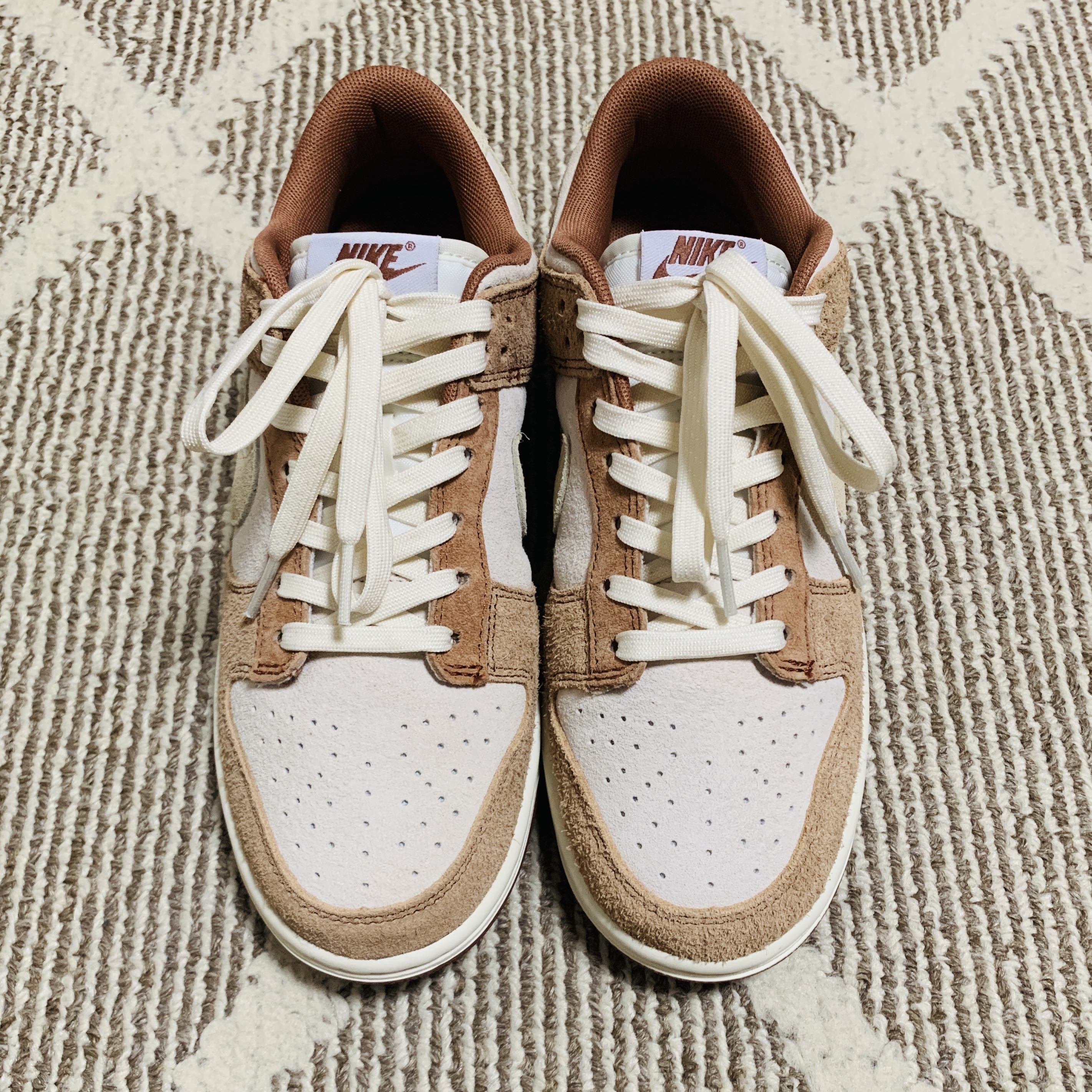 Nike Dunk Low Pro Premium Medium Curry 착용 스타일 - 2