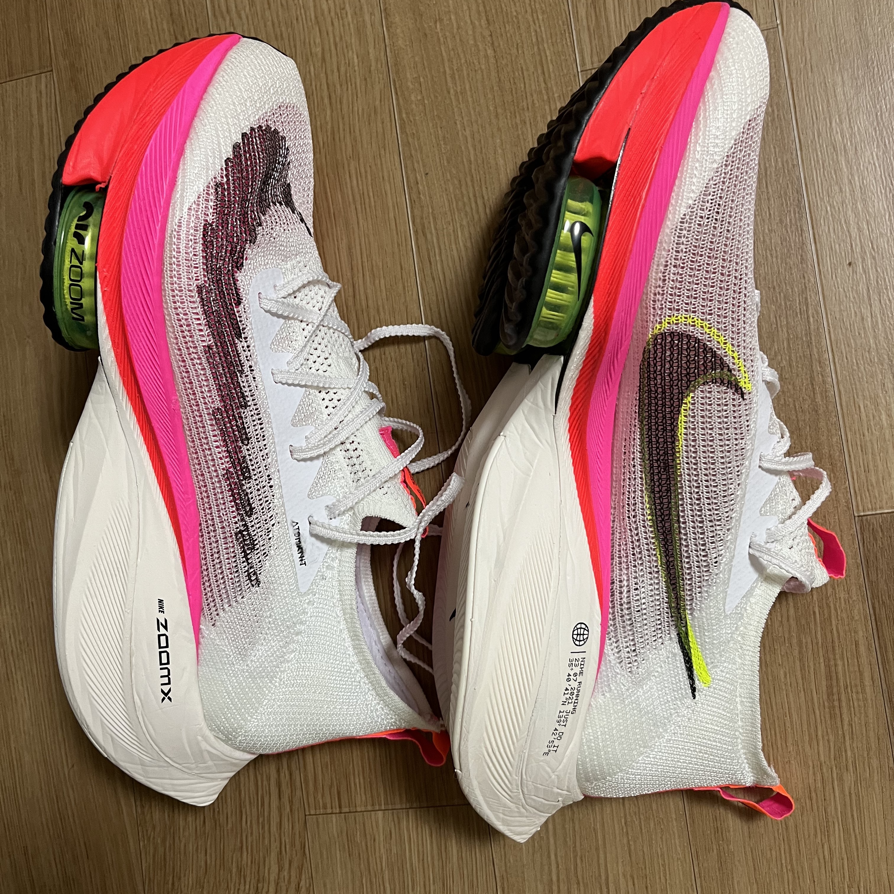 Nike Air Zoom Alphafly Next% Flyknit Rawdacious 착용 스타일 - 2