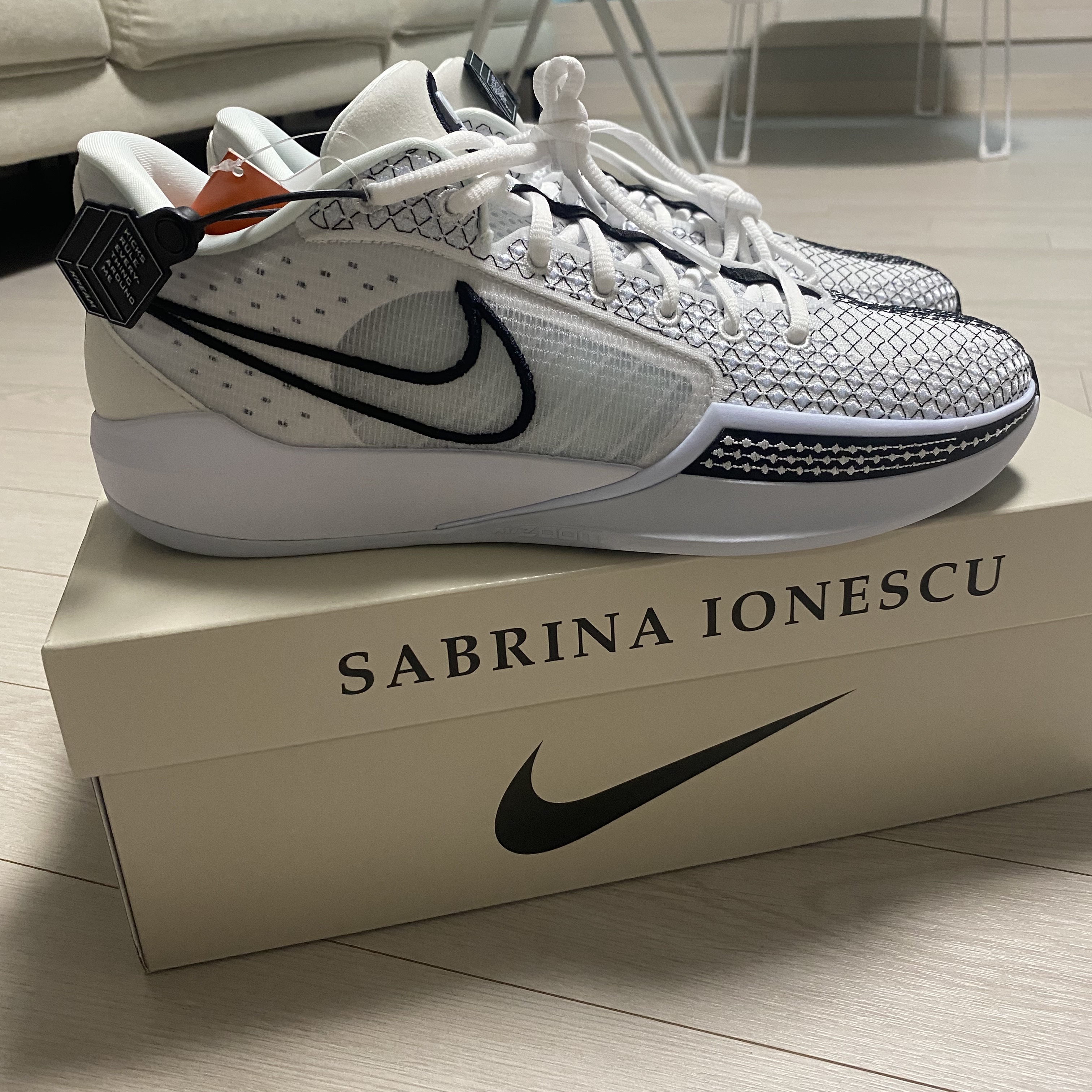 Nike Sabrina 1 EP Magnetic 착용 스타일 - 2