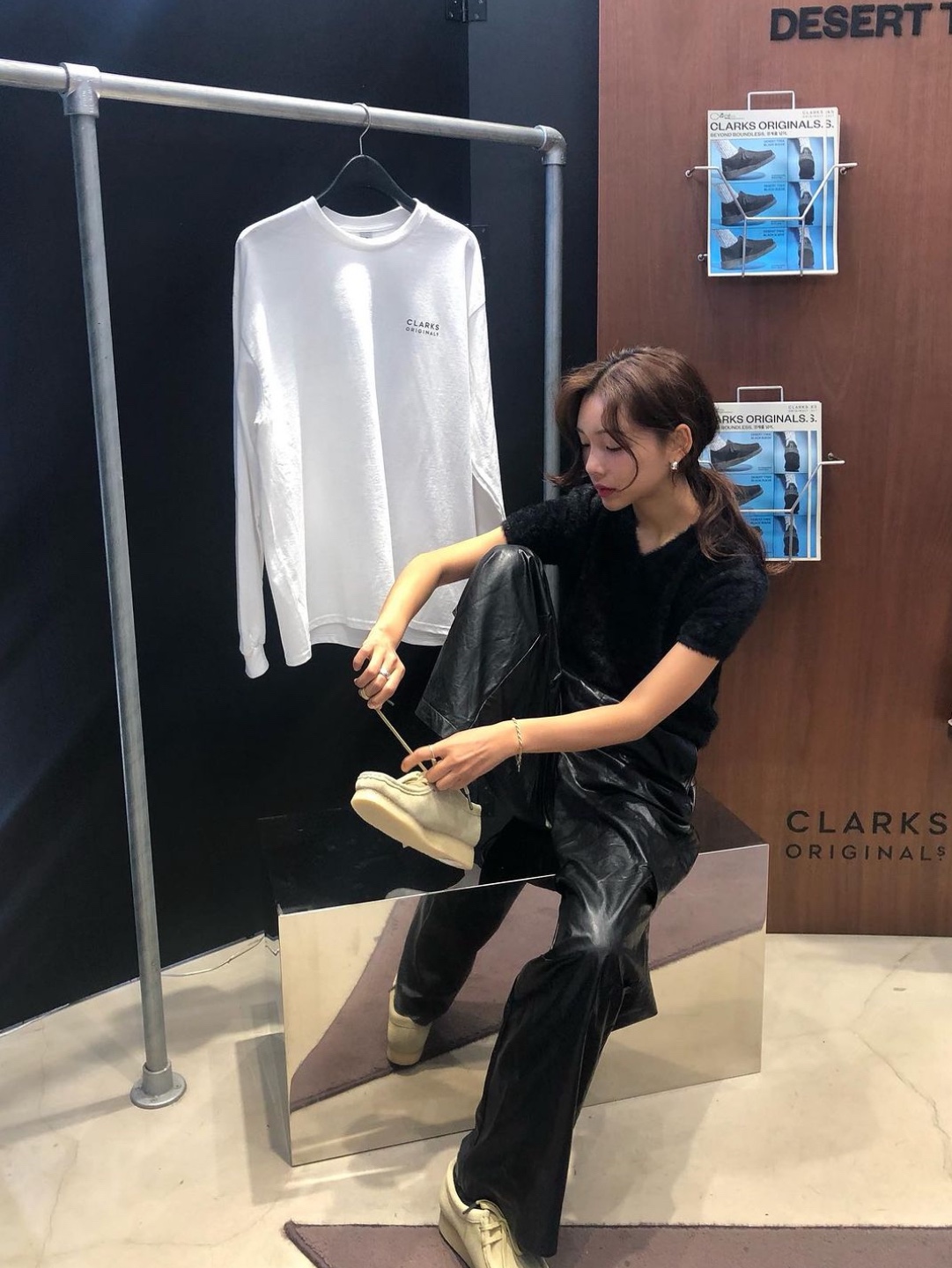 Clarks Wallabee Maple Suede 착용 스타일