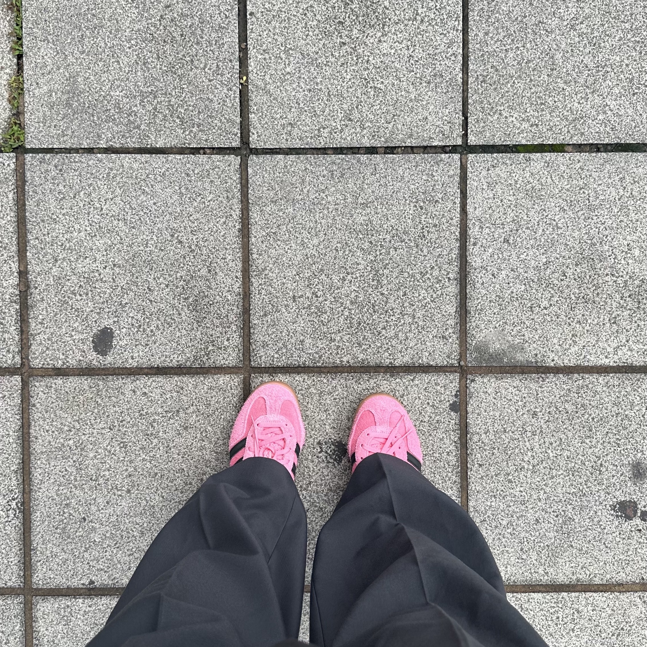 (W) Adidas Gazelle Indoor Bliss Pink 착용 스타일
