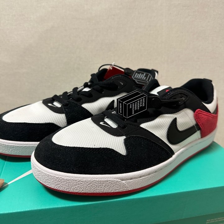 Nike SB Alleyoop University Red 착용 스타일