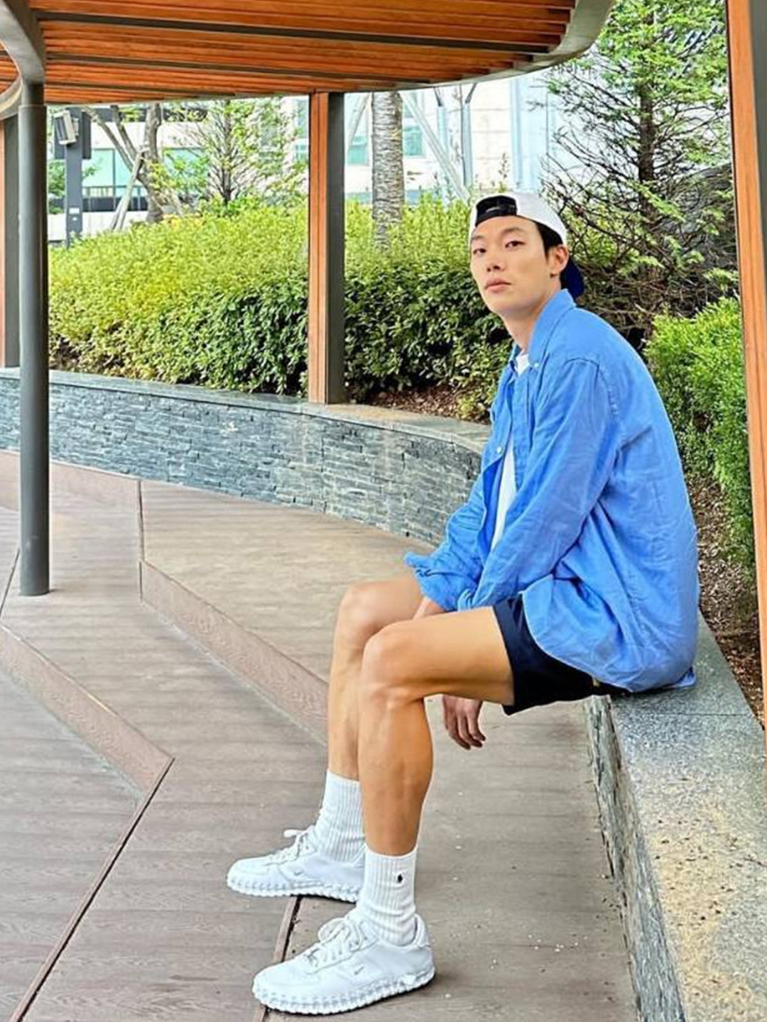 Nike x Jacquemus J Force 1 Low LX SP White, Gentle Monster x Maison Margiela MM005 Black Black 착용 스타일 - 2