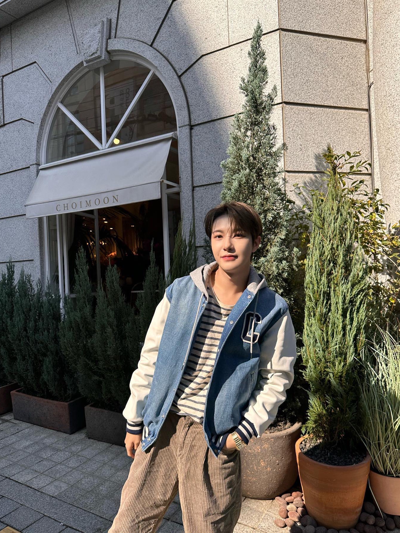 (W) Celine Hooded Varsity Jacket in Pismo Wash Denim Pismo Wash, Saint Laurent Striped Cassandre T-Shirt in Jersey Naturel Et Marine 착용 스타일