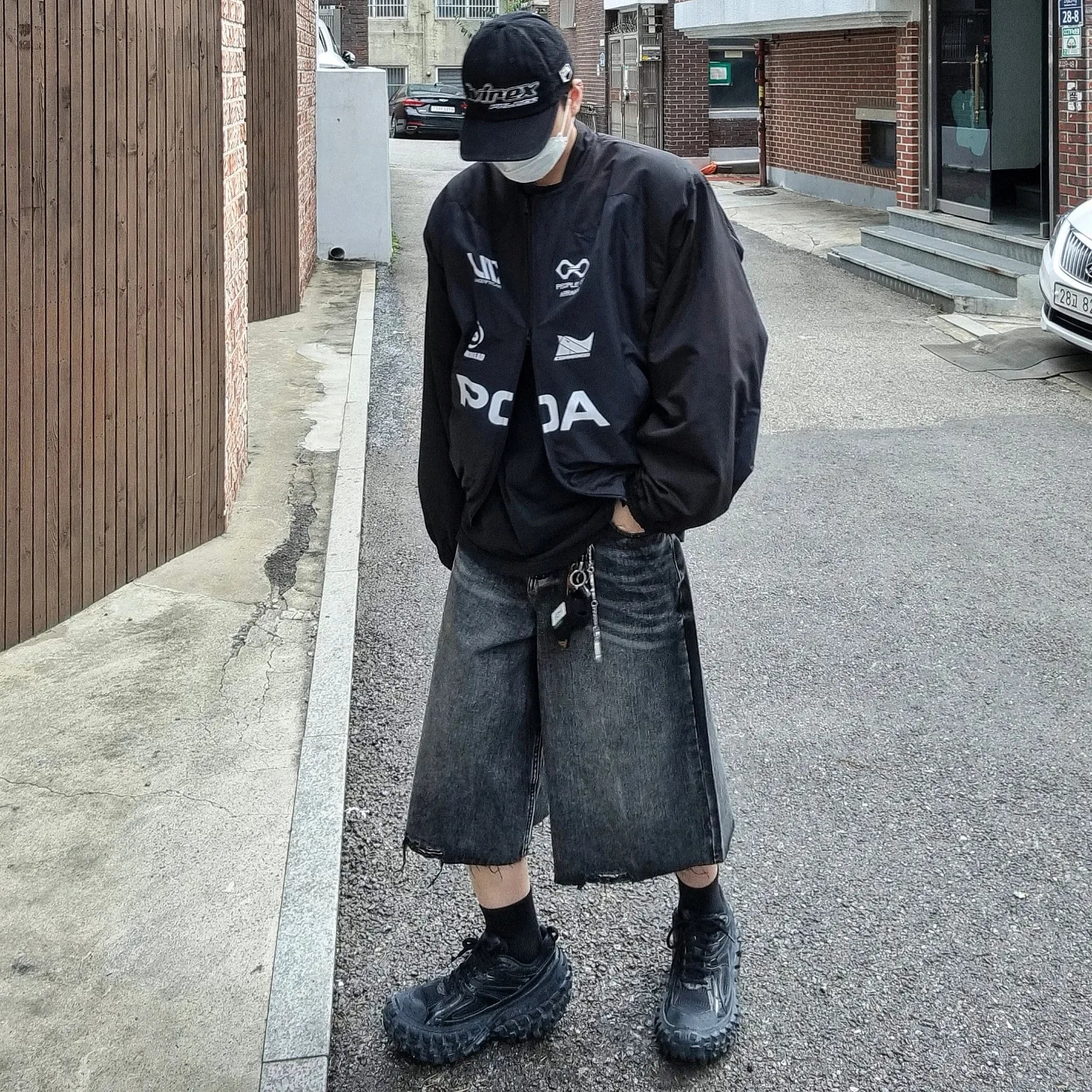 Undermycar Acer Padded Shoulder Crop Blouson Ebony - 23FW, Palace Avirex 6-Panel Black - 23FW 착용 스타일 - 1