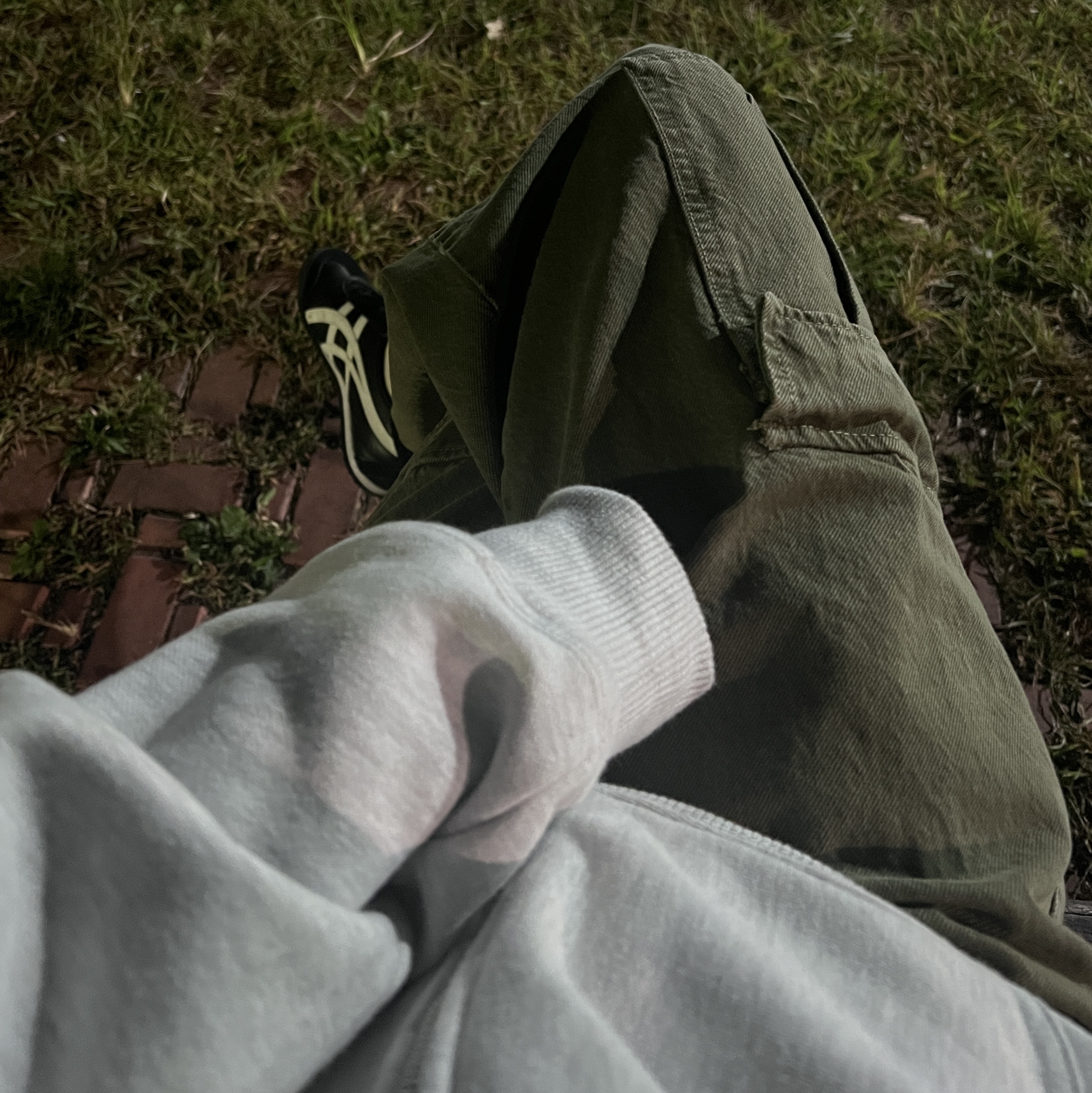 Stussy Basic Stussy Zip Hoodie Ash Heather 2023, Onitsuka Tiger Mexico 66 Black White 착용 스타일 - 1