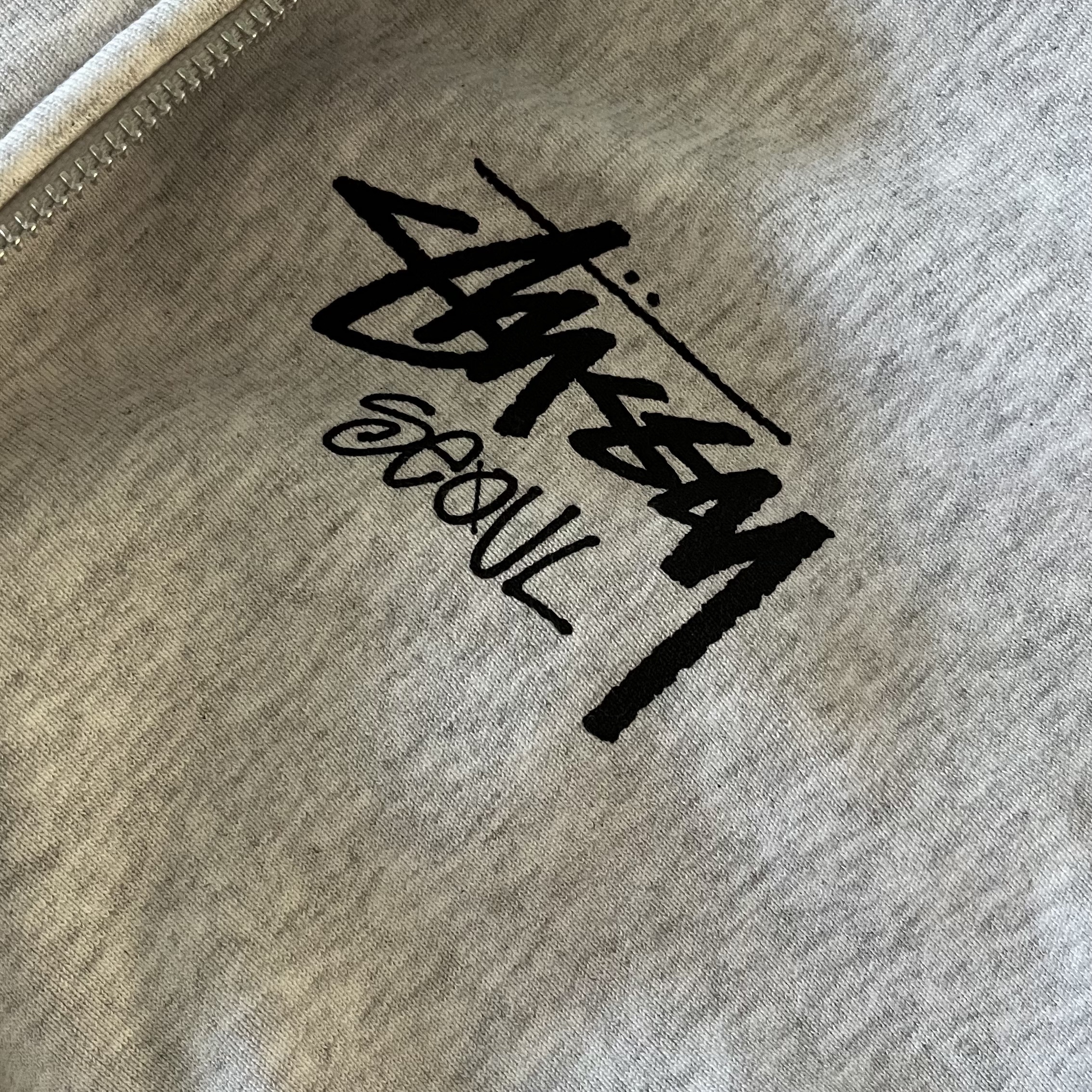 Stussy Stock Seoul Zip Hood Ash Heather 2023 착용 스타일