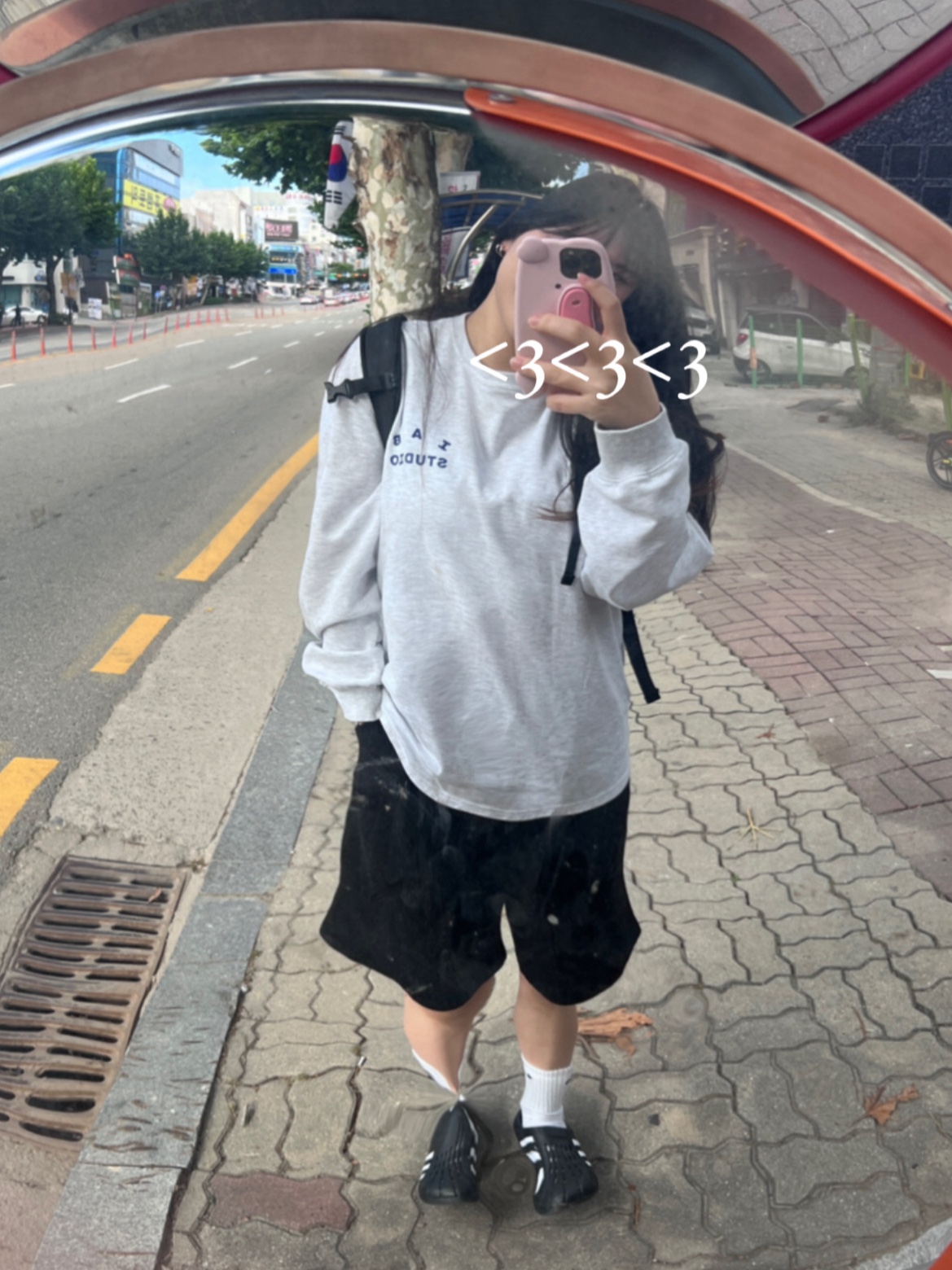 IAB Studio Long Sleeve Light Gray, Adidas Adilette Clog Black White 착용 스타일