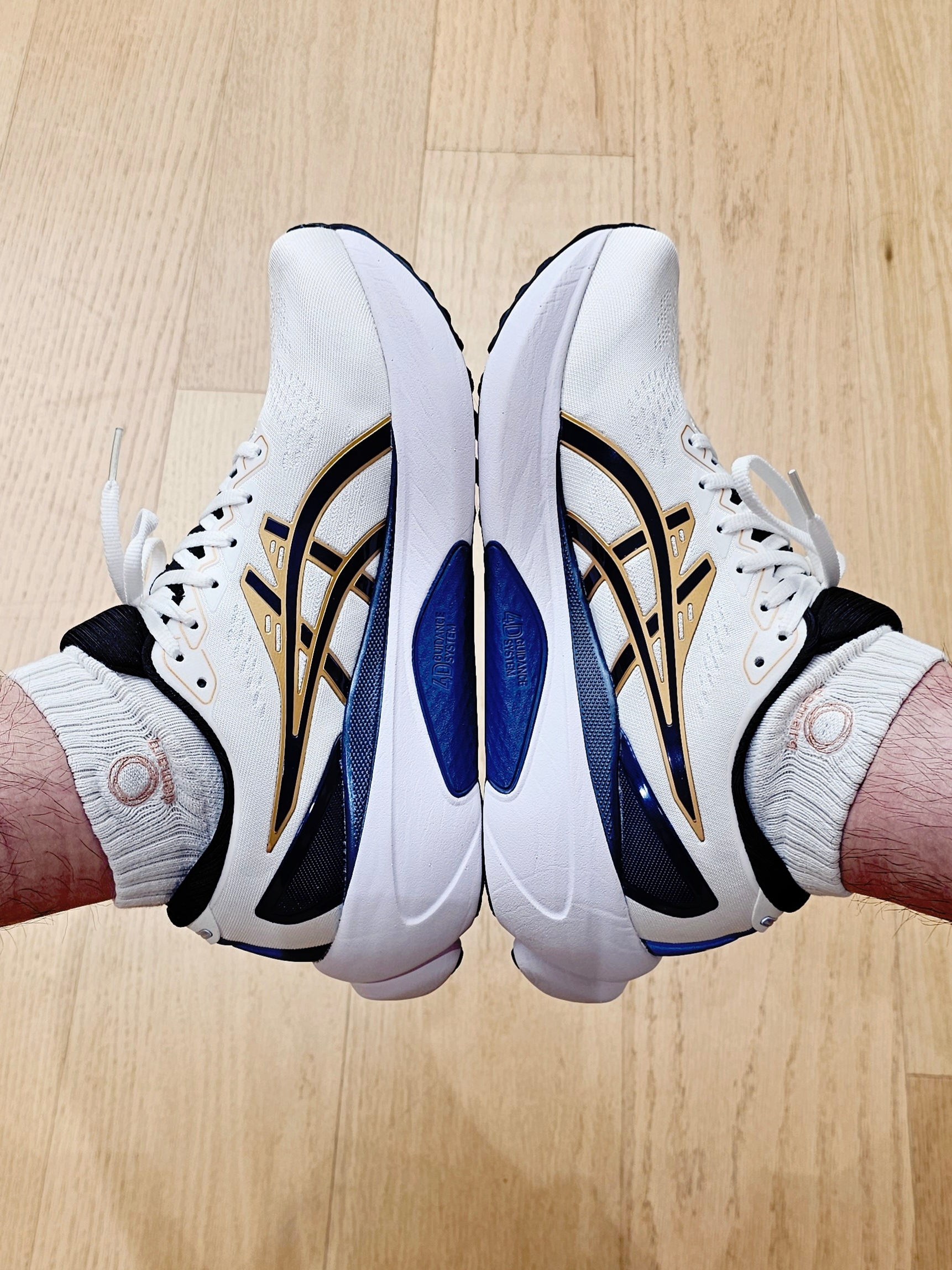 Asics Gel-Kayano 30 Anniversary White Deep Ocean 착용 스타일 - 4