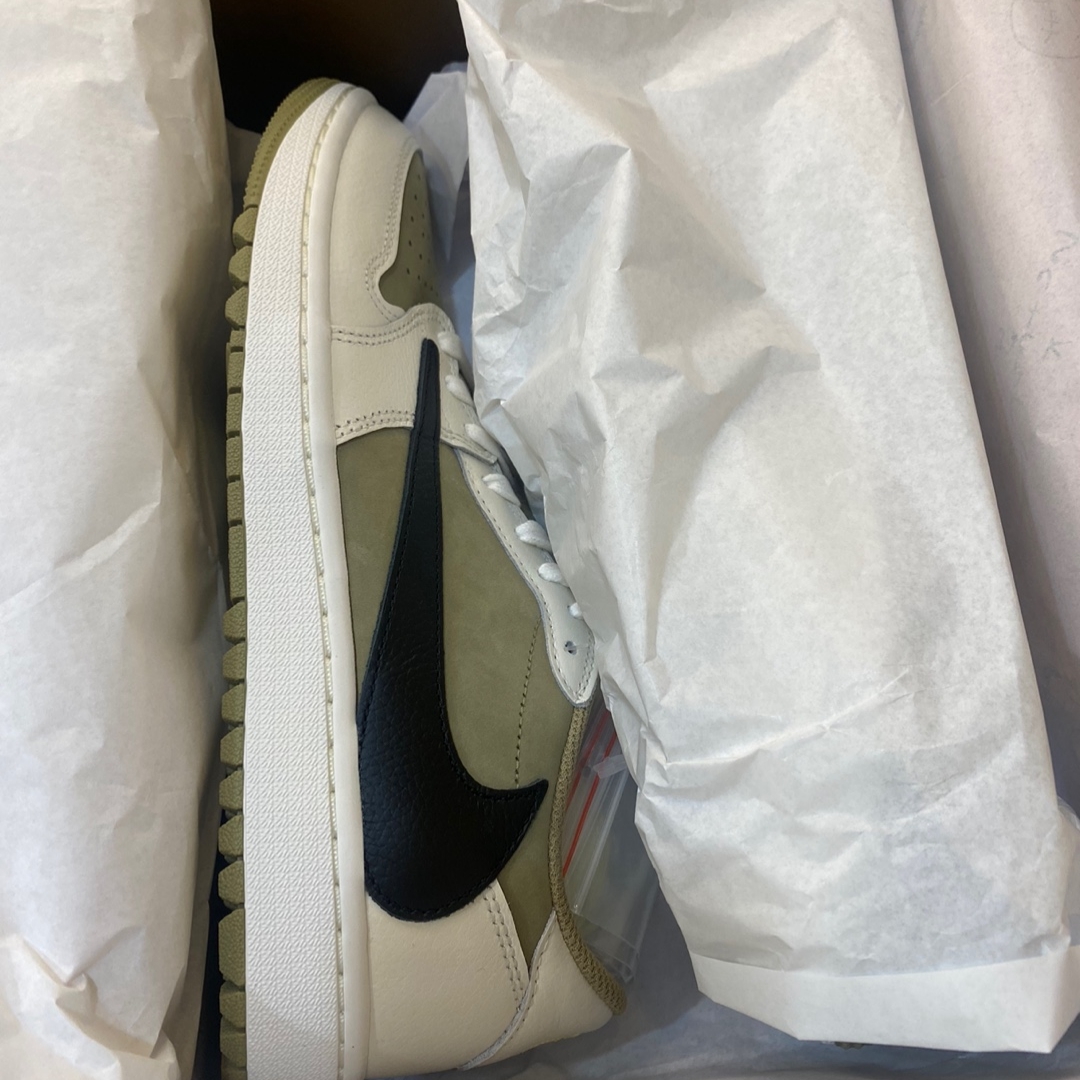 Jordan 1 x Travis Scott Retro Low Golf NRG Neutral Olive 착용 스타일