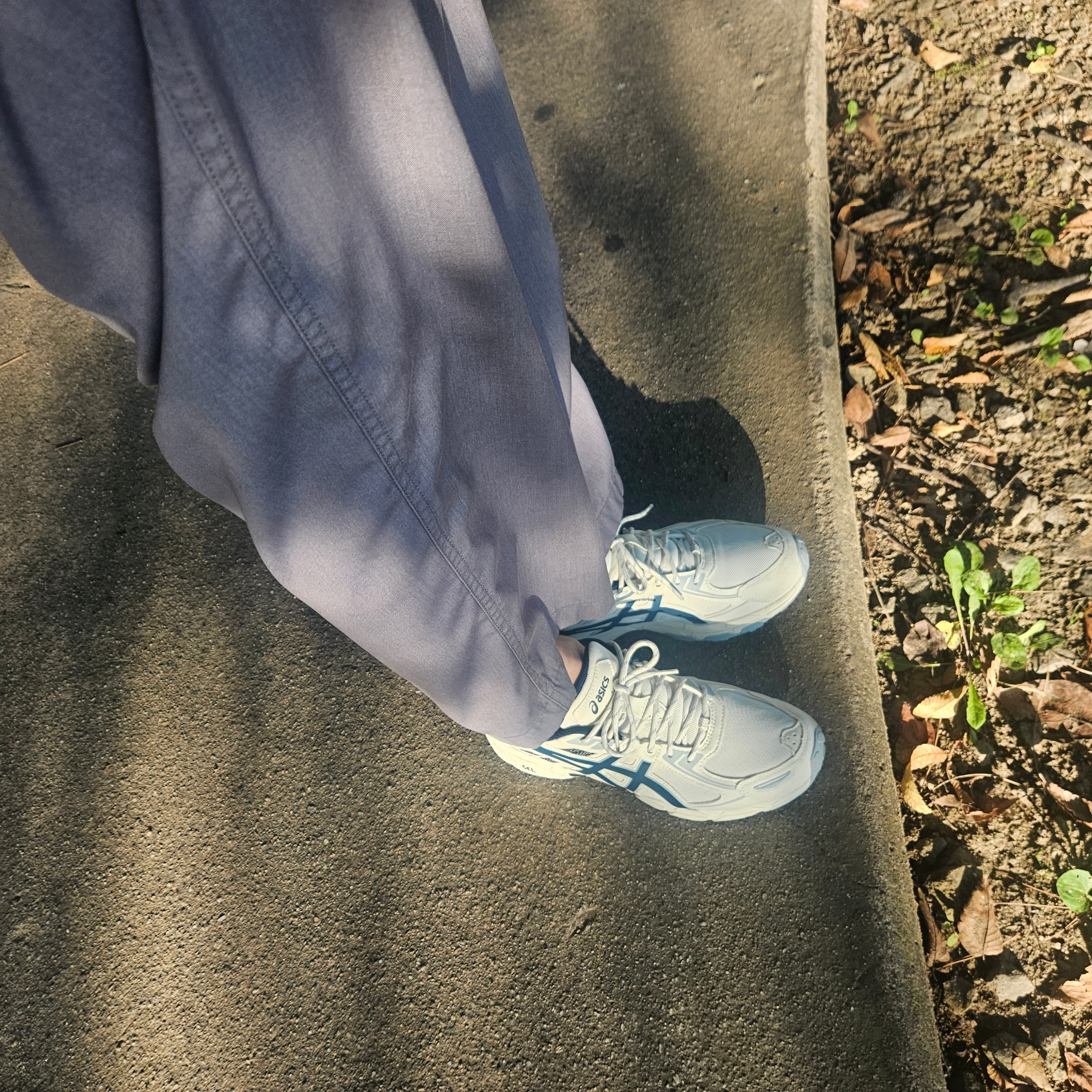 Asics Gel-Venture 6 SPS Birch French Blue 착용 스타일 - 2