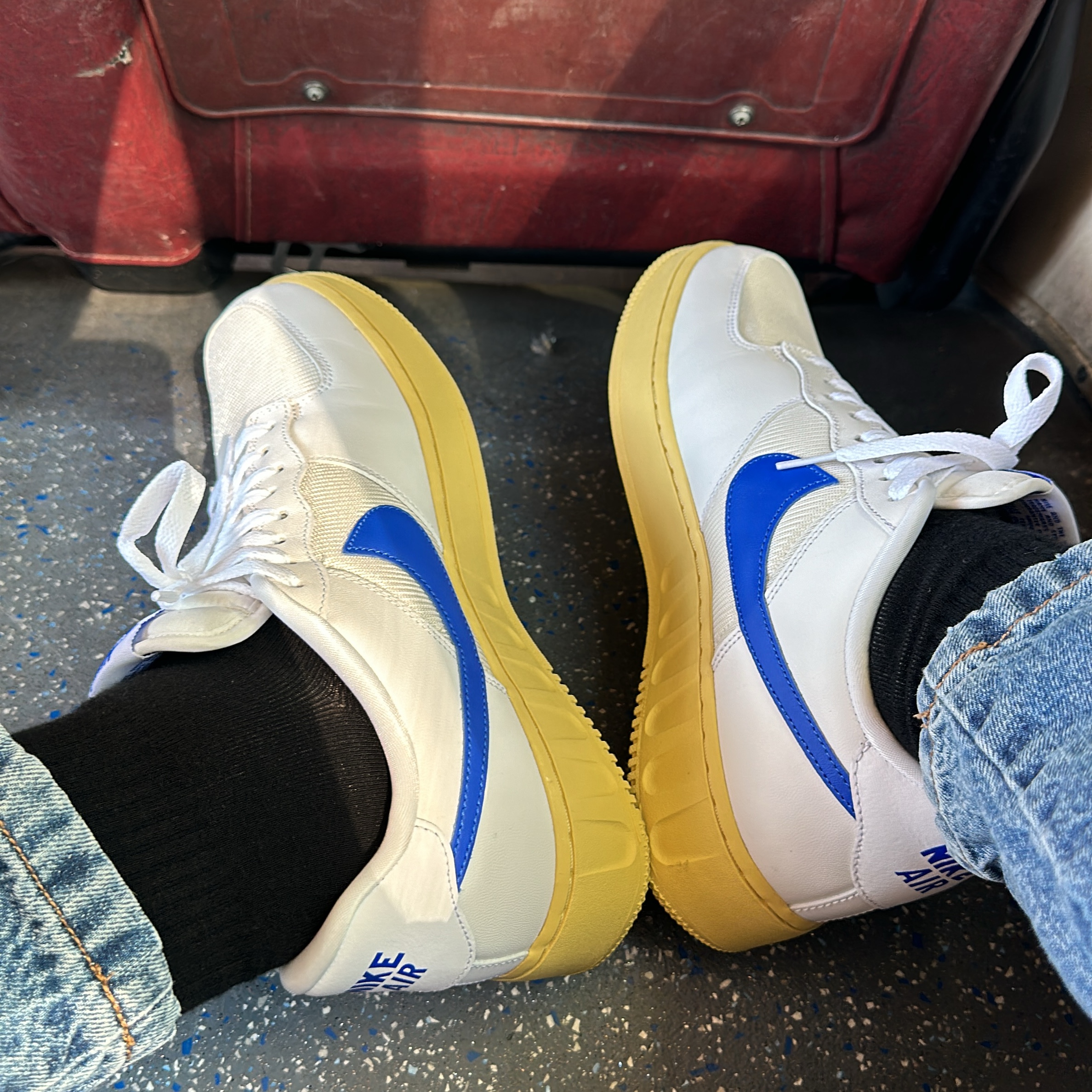 Nike Air Force 1 Low Unity White Racer Blue 착용 스타일