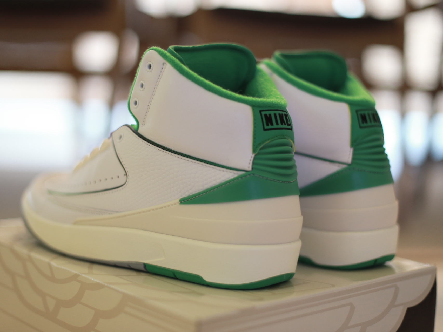 Jordan 2 Retro Lucky Green 착용 스타일 - 4
