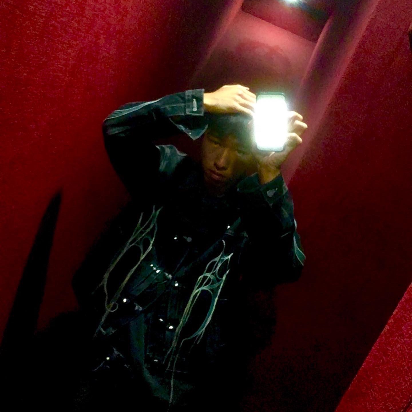 Project G/R Distressed Layer Zip Hoodie Faded Black, Nike Air Force 1 '07 Low Triple Black 착용 스타일 - 3