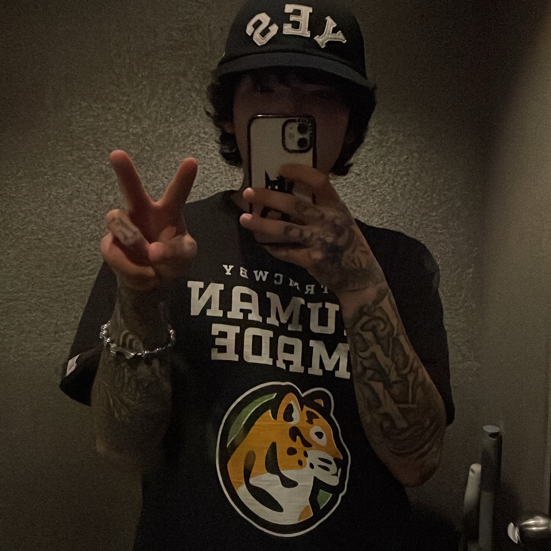 Human Made Graphic T-Shirt #8 Black 착용 스타일