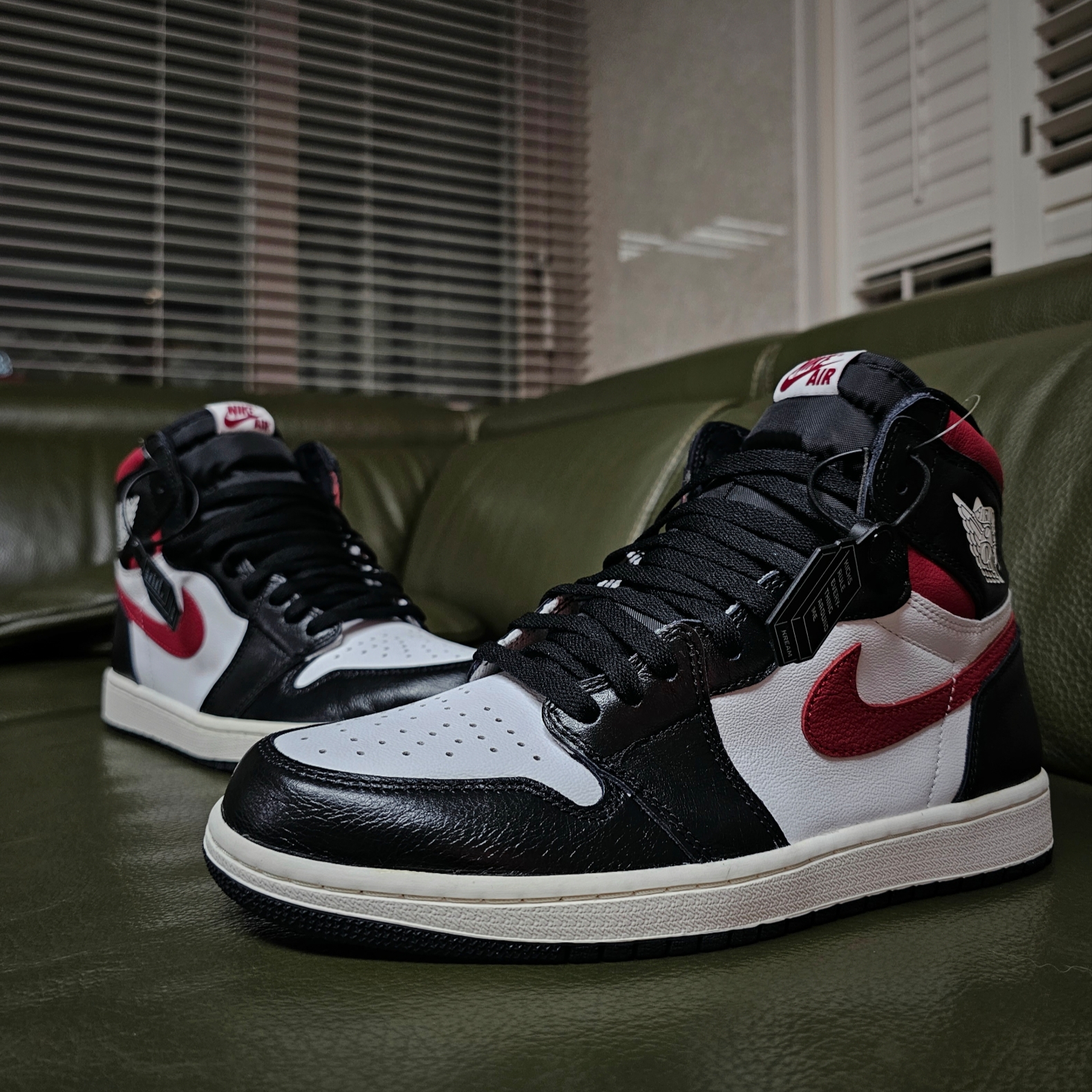 Jordan 1 Retro High OG Gym Red 착용 스타일 - 4